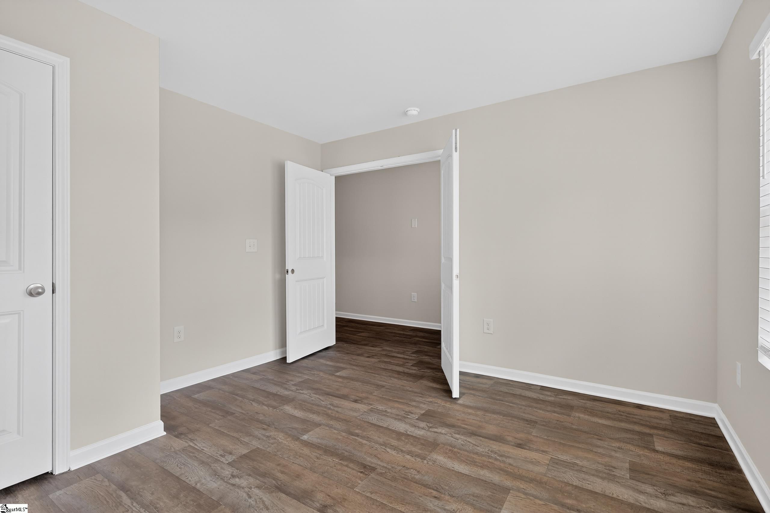 101 Spring Knoll Way Property Photo 5