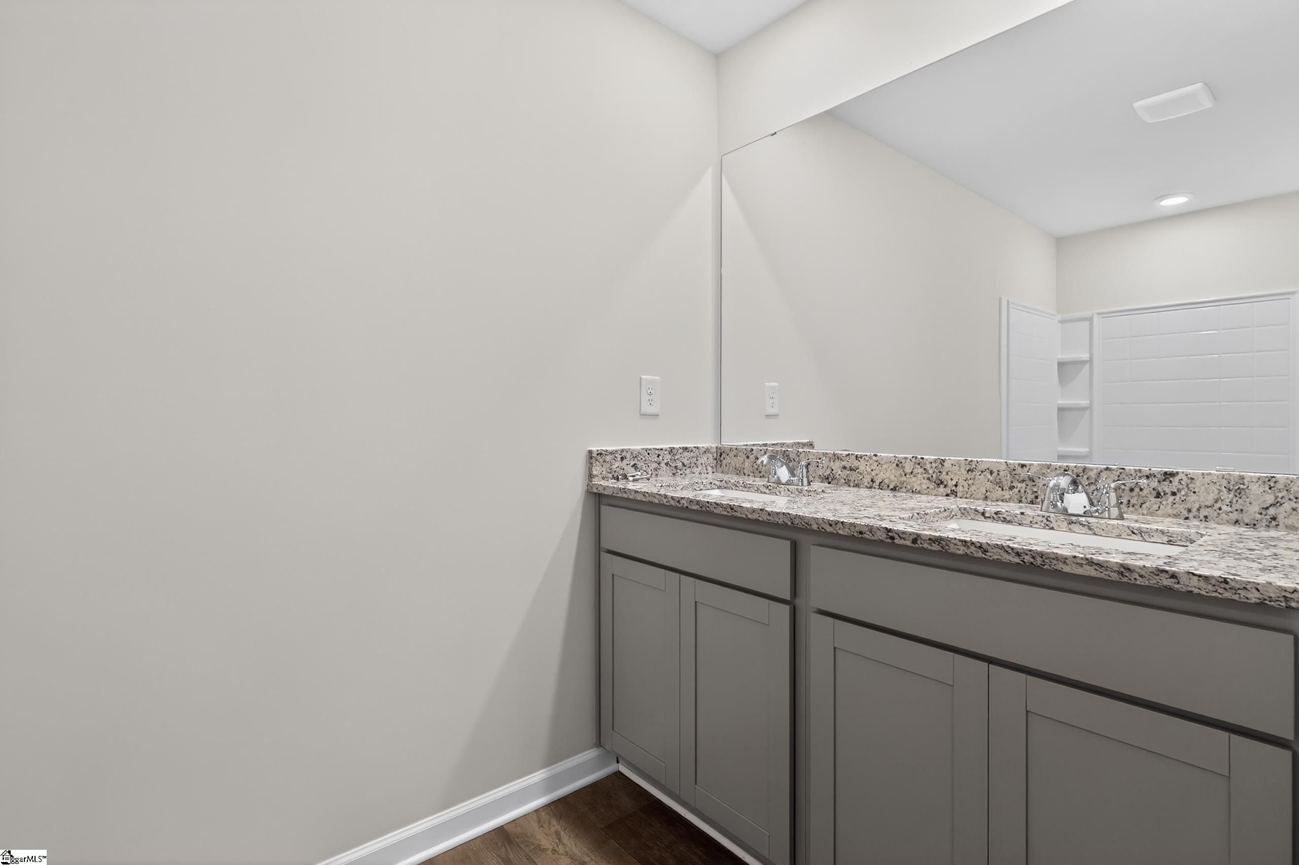 101 Spring Knoll Way Property Photo 25