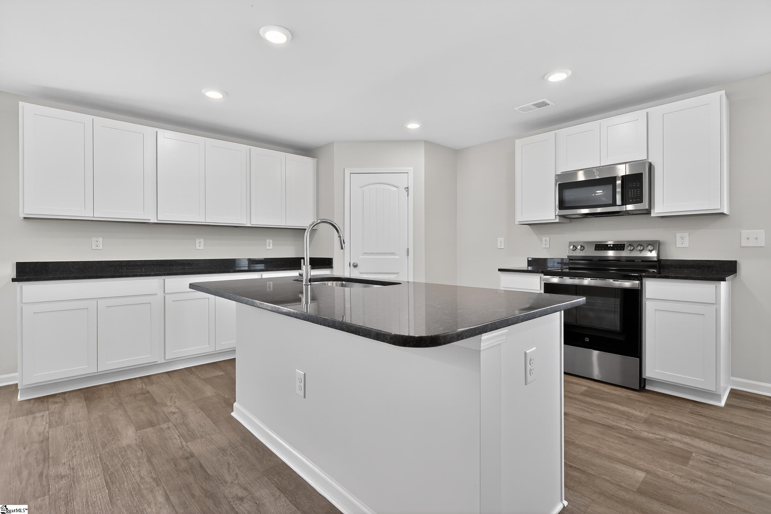 103 Spring Knoll Way Property Photo 13