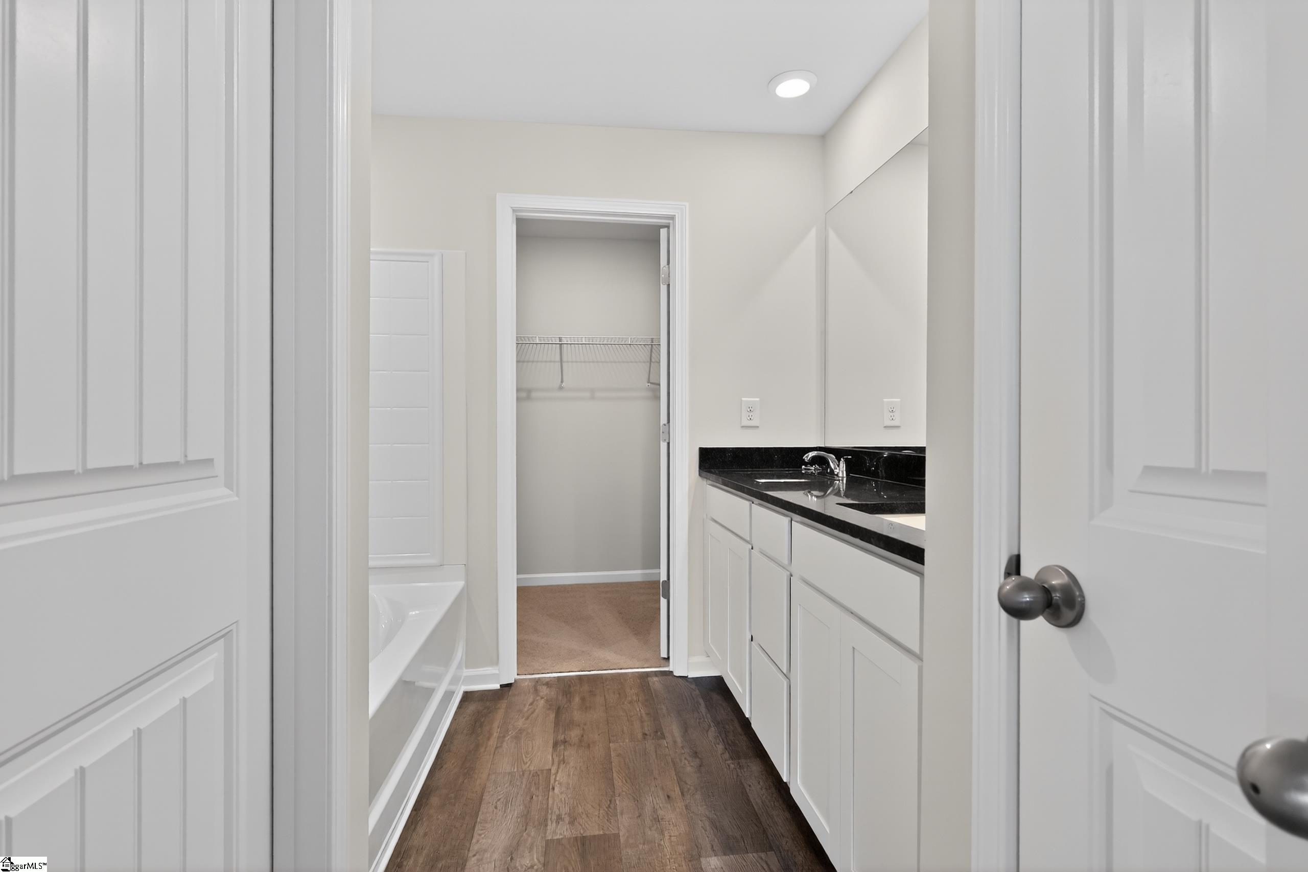 103 Spring Knoll Way Property Photo 17