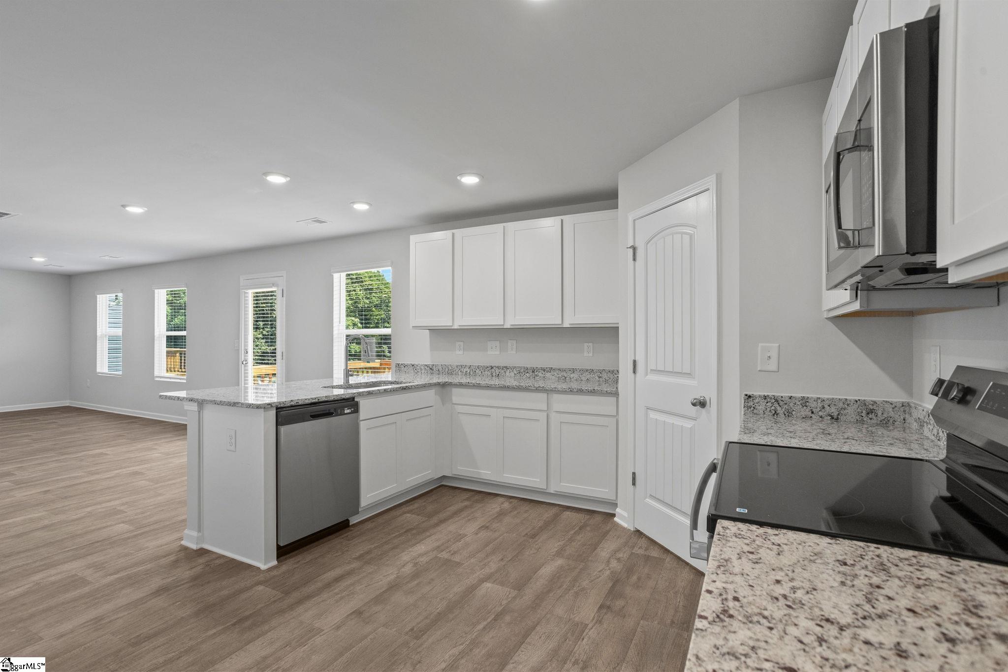 105 Spring Knoll Way Property Photo 10