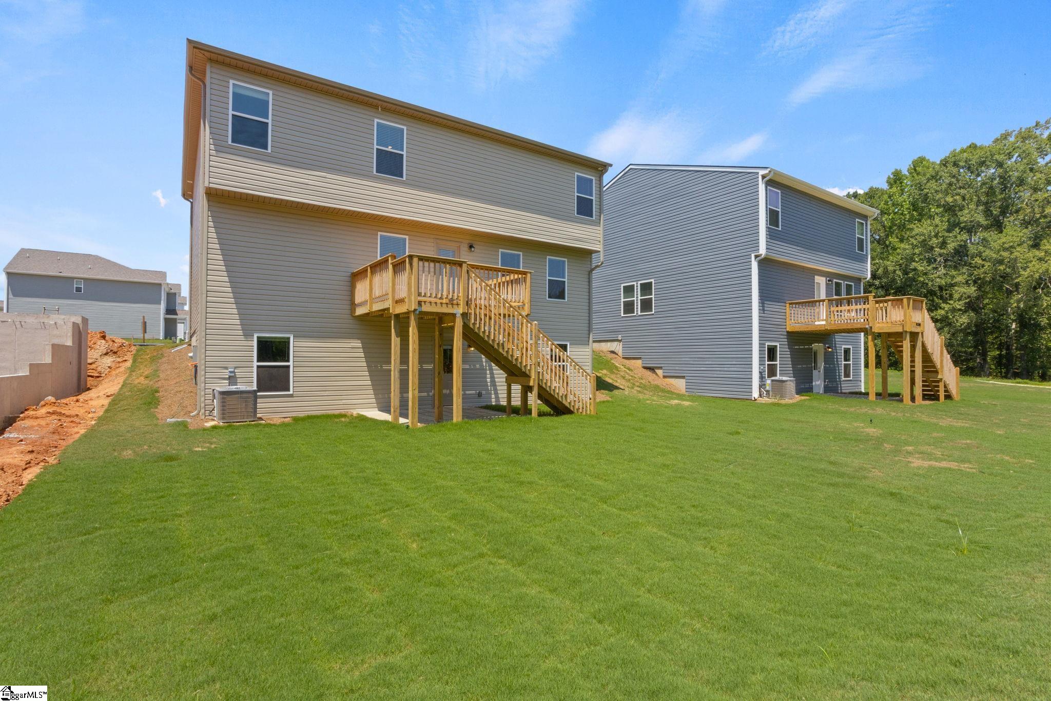 105 Spring Knoll Way Property Photo 32