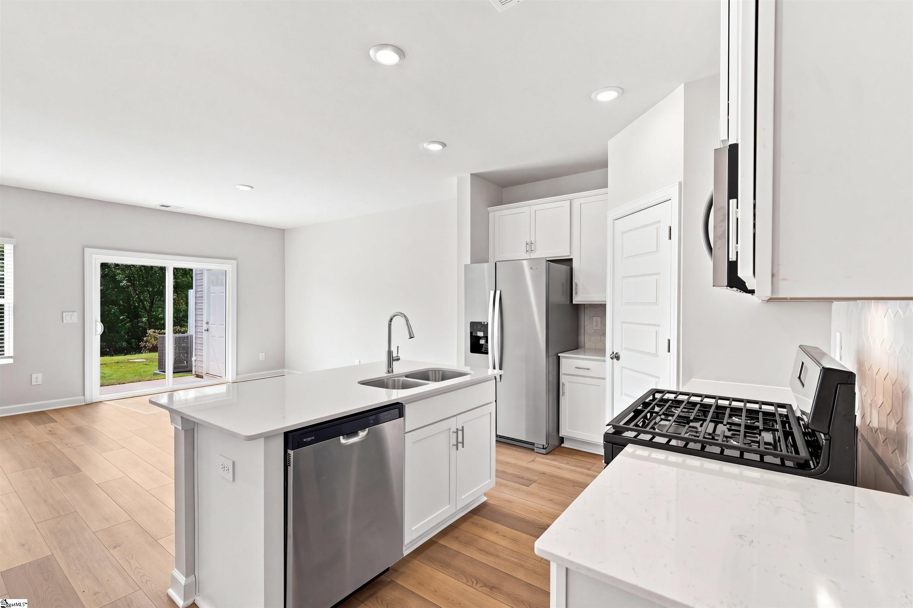 446 Blissful Court Property Photo 7