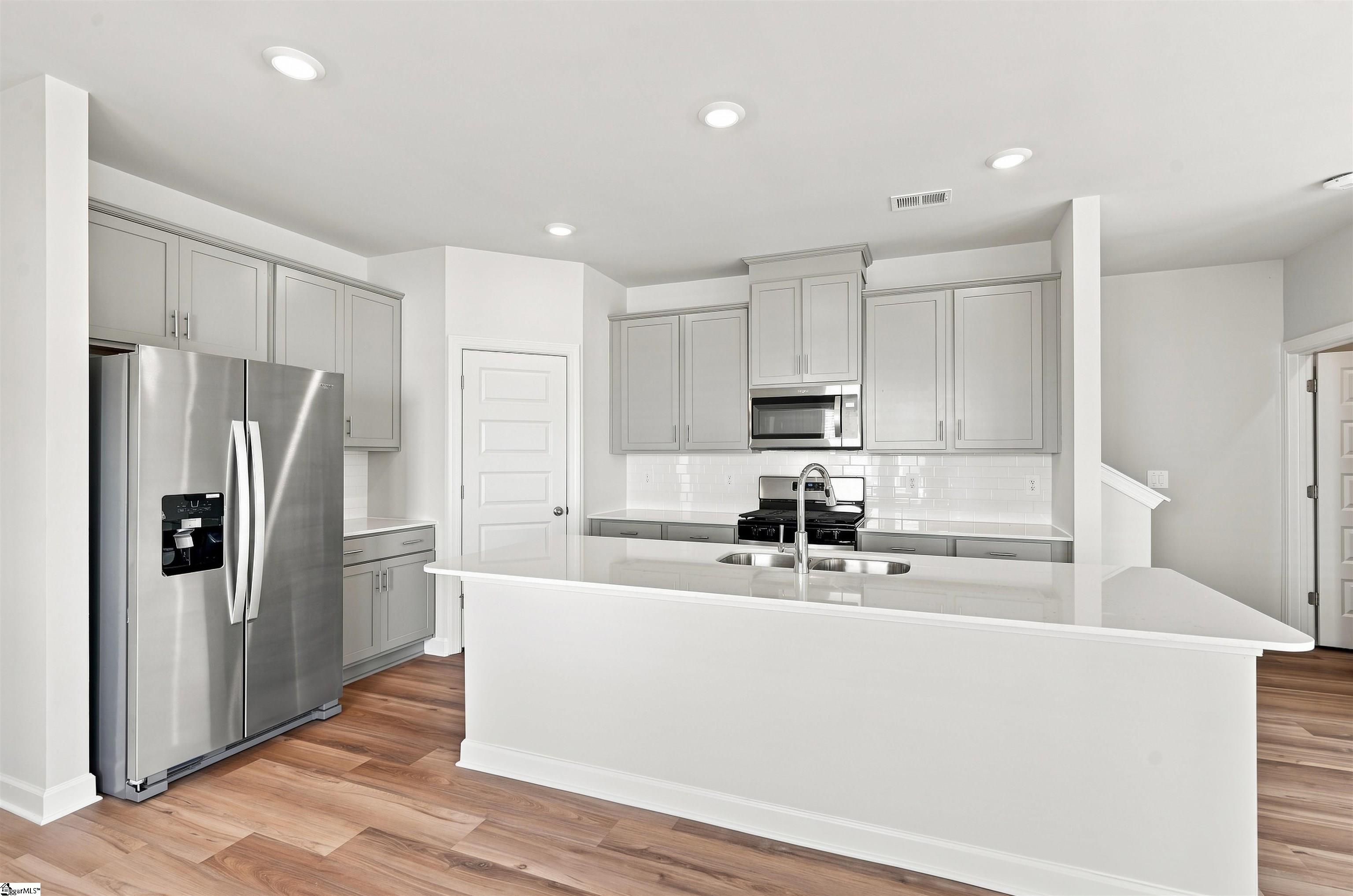 442 Blissful Court Property Photo 6