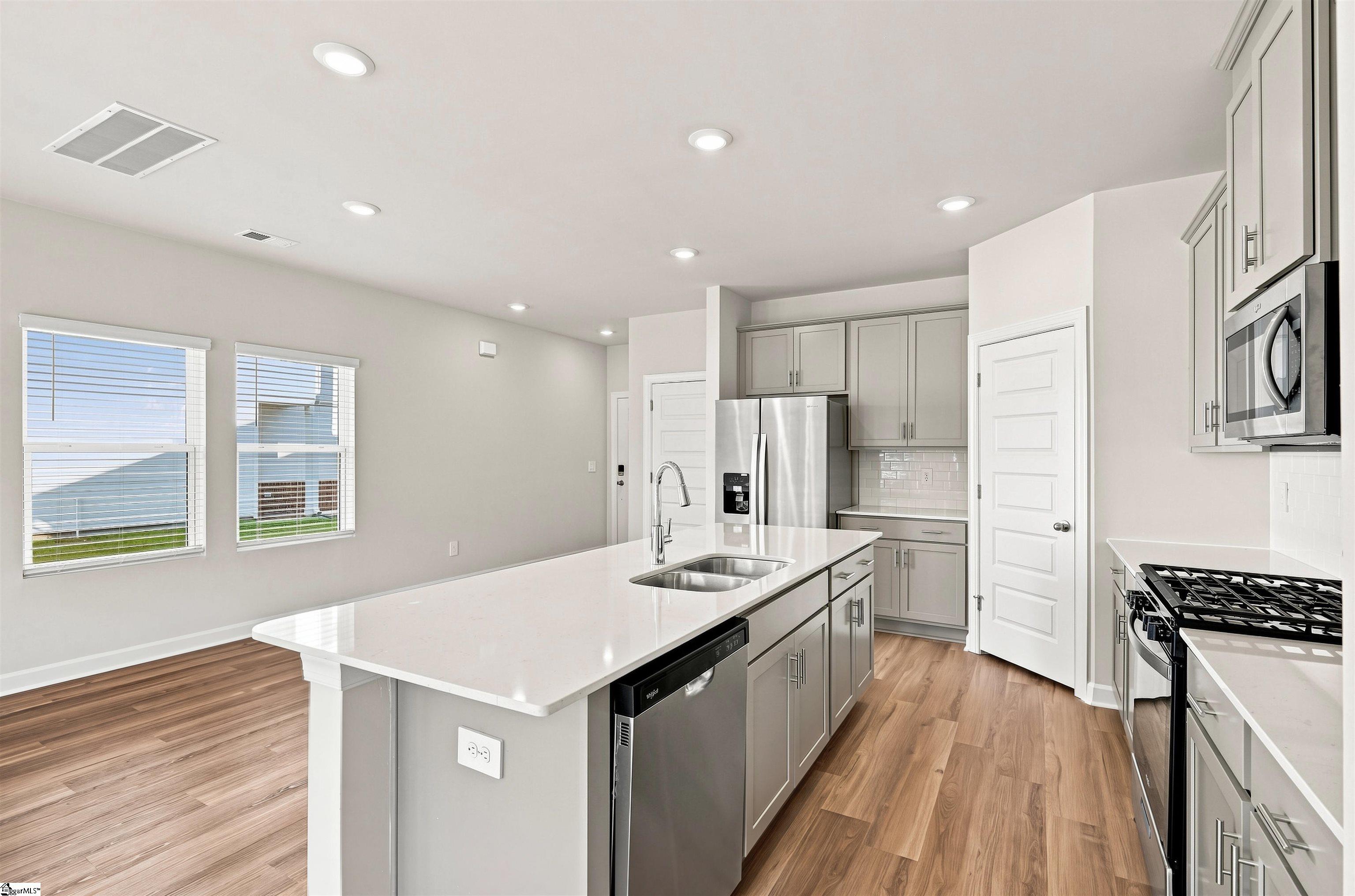 442 Blissful Court Property Photo 8