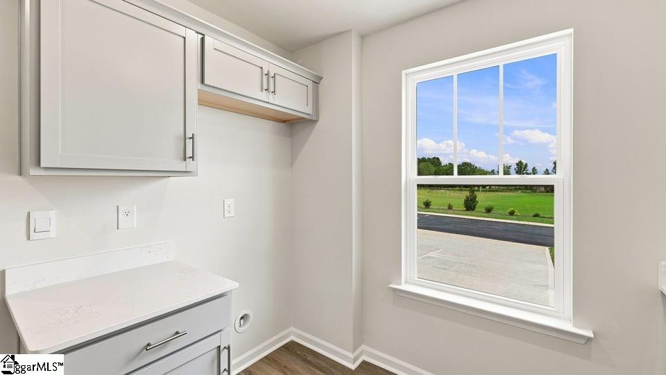 713 Longton Street Property Photo 15