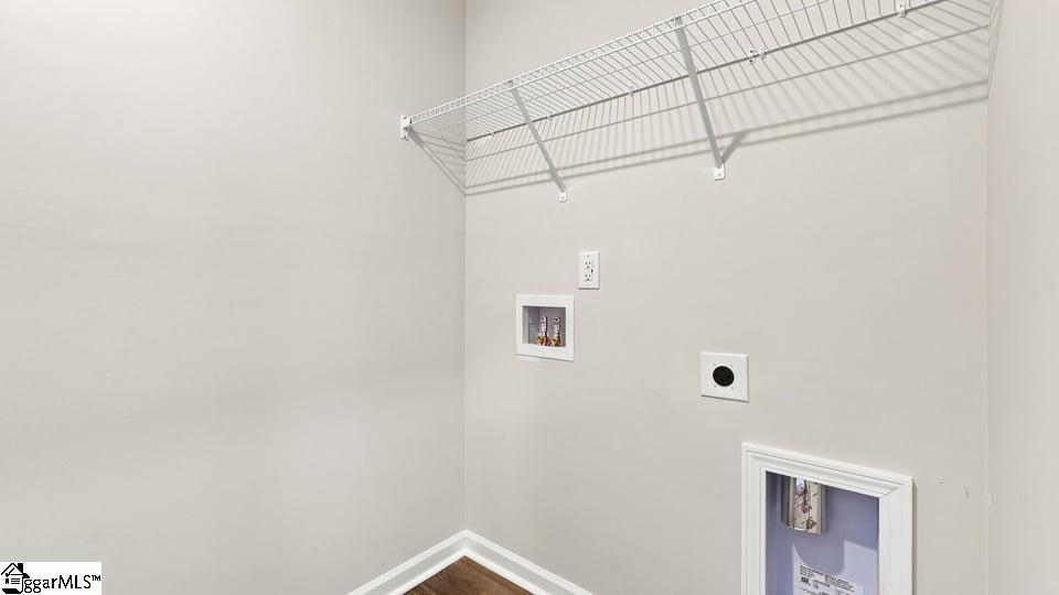 713 Longton Street Property Photo 32