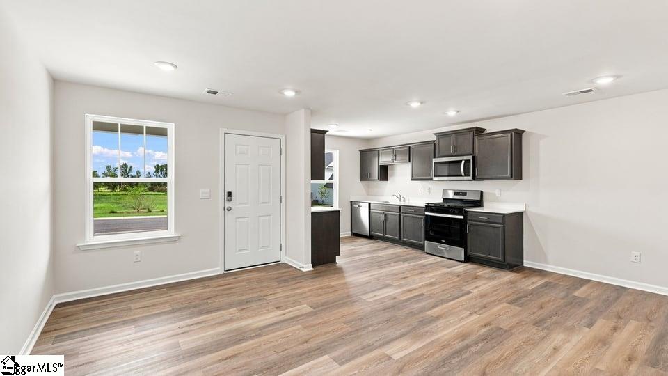 717 Longton Street Property Photo 8