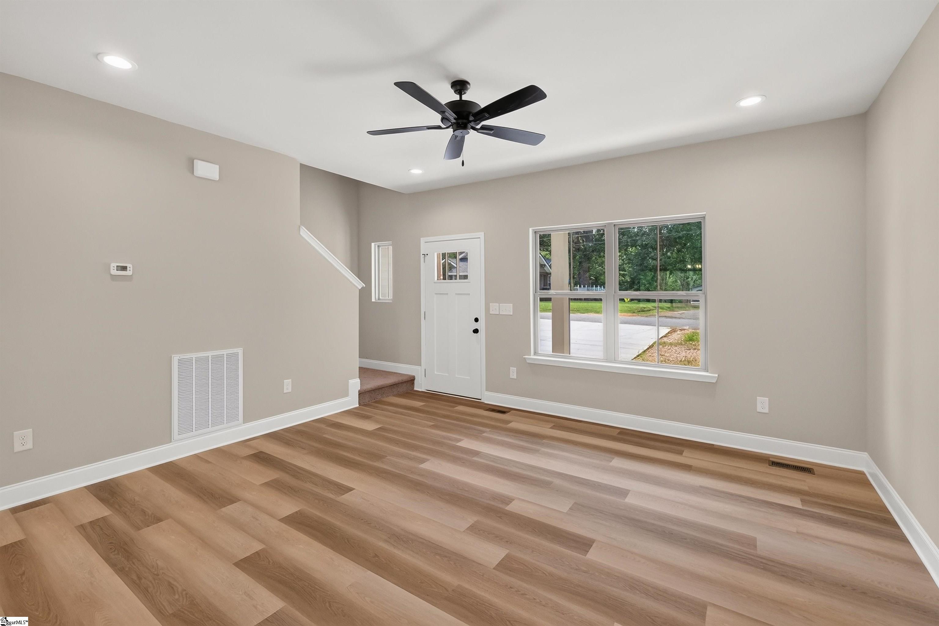 136 S Church Street Property Photo 2
