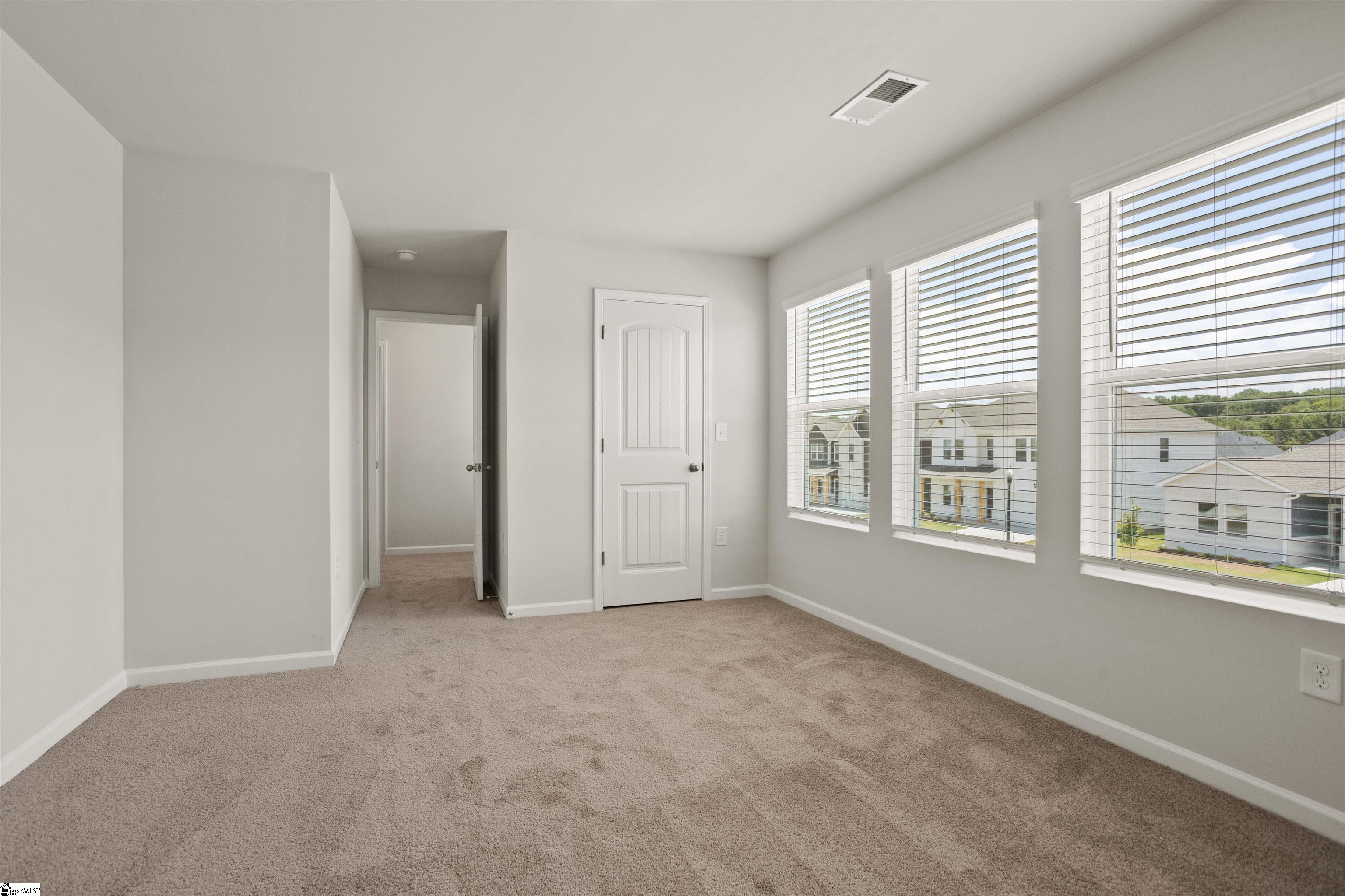 607 Silver Fir Street Property Photo 10