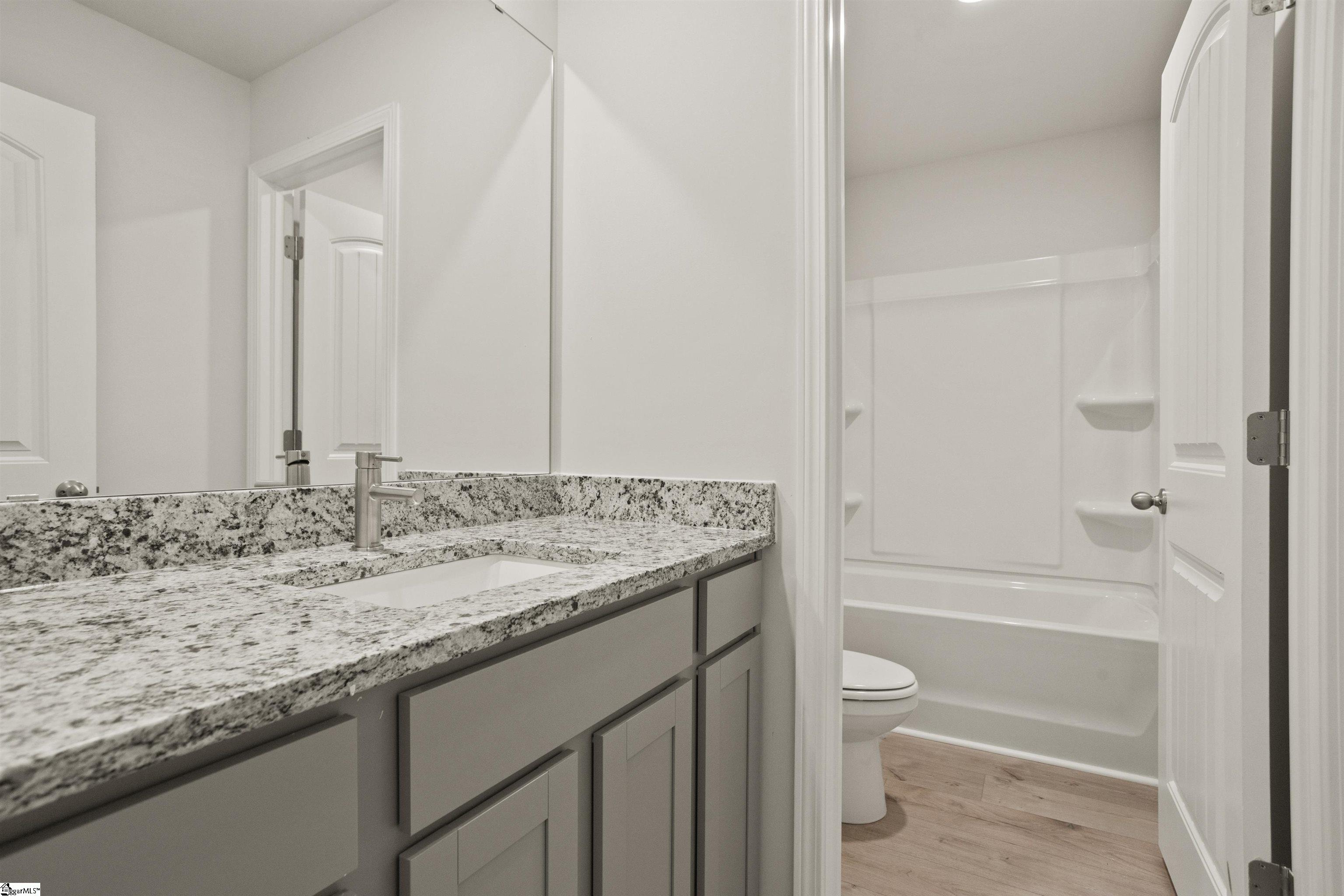 607 Silver Fir Street Property Photo 11