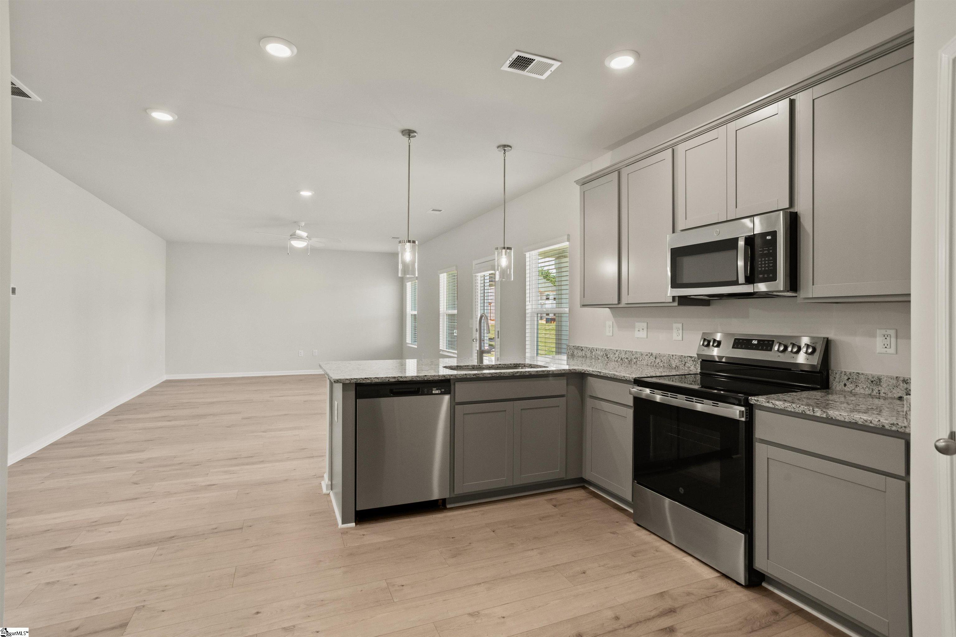 607 Silver Fir Street Property Photo 25