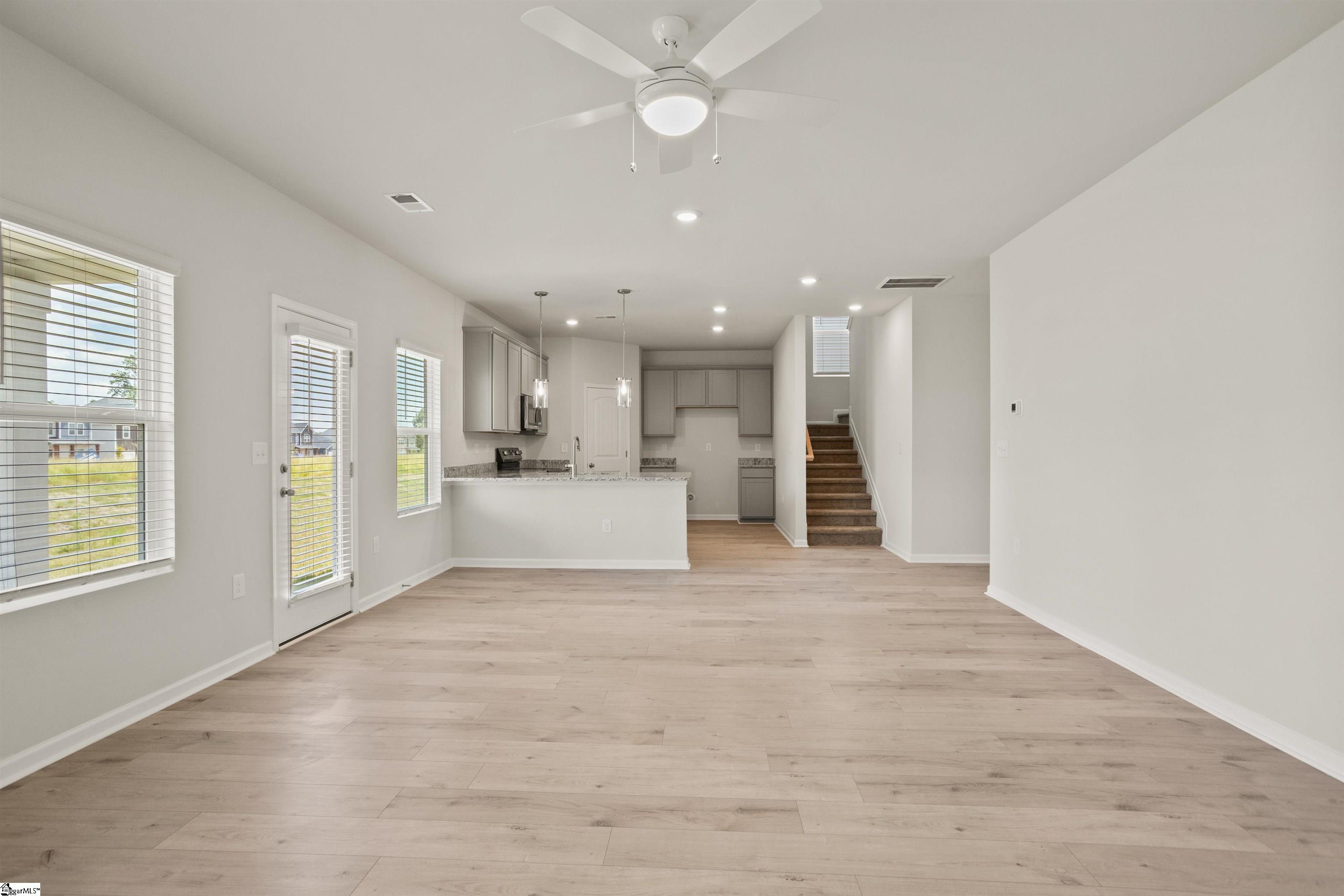 607 Silver Fir Street Property Photo 27