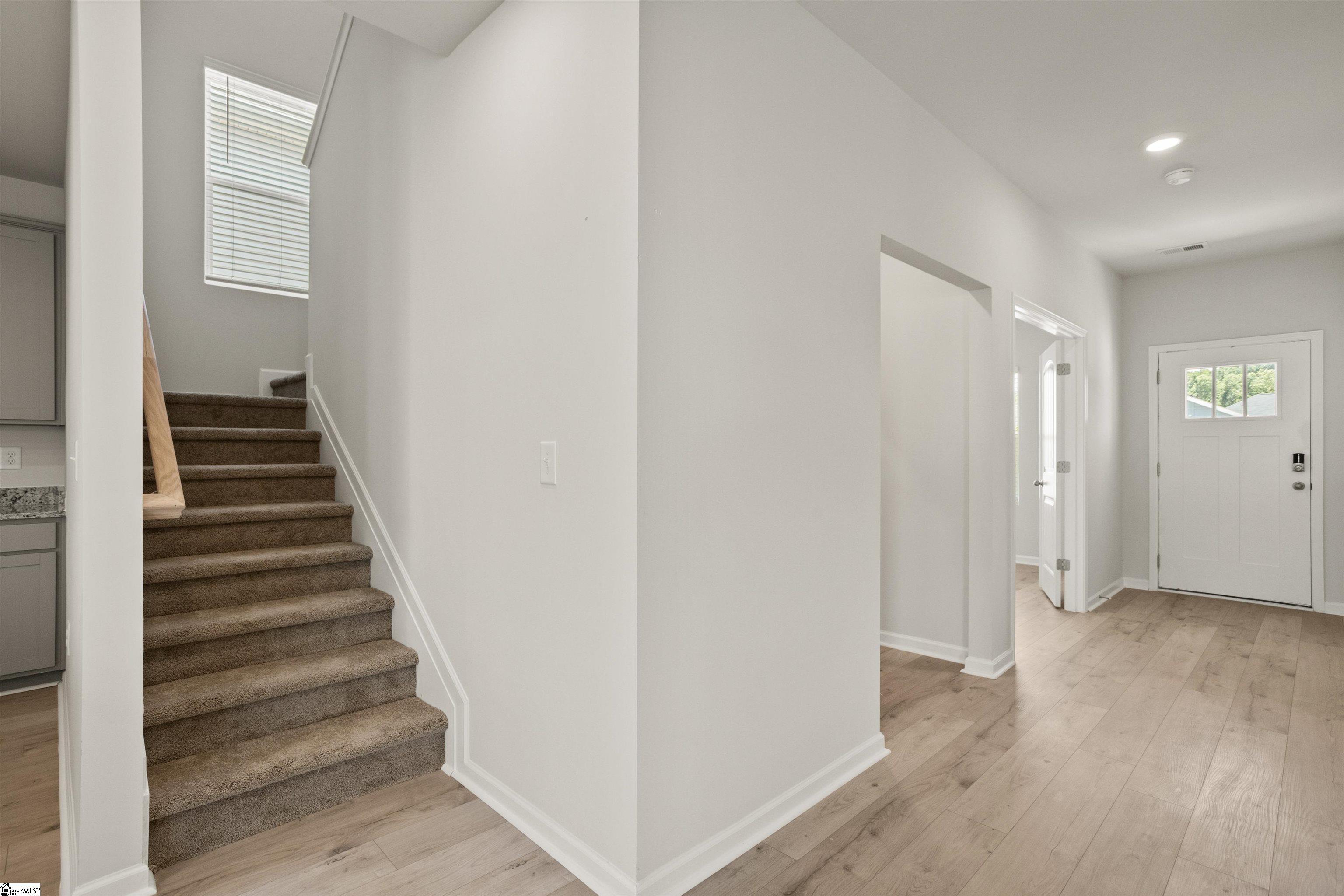 607 Silver Fir Street Property Photo 28