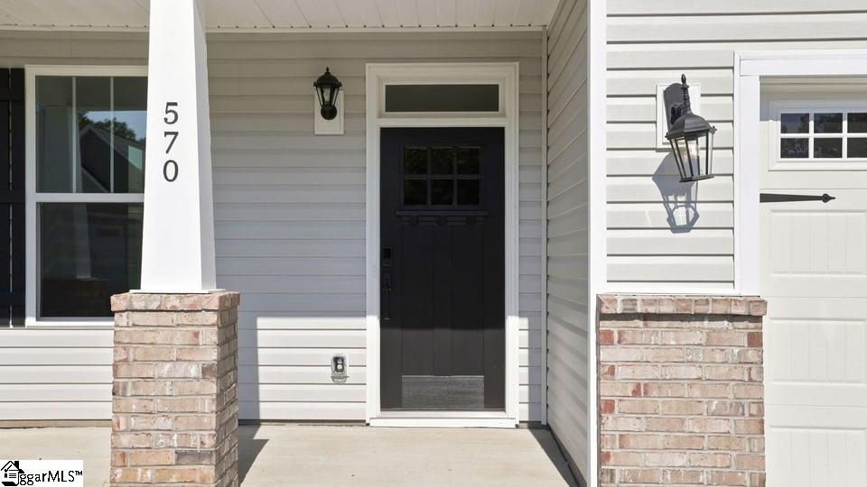 570 Woodcot Drive Property Photo 4