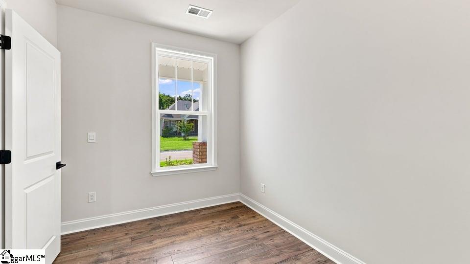 570 Woodcot Drive Property Photo 7