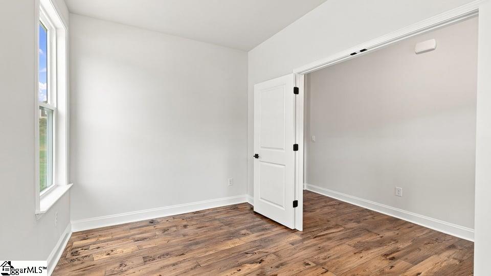 570 Woodcot Drive Property Photo 8