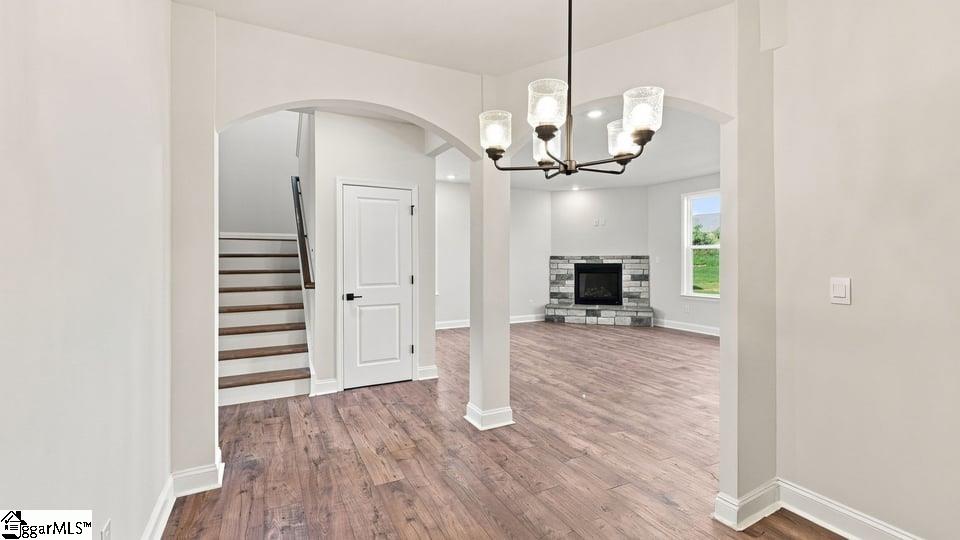 570 Woodcot Drive Property Photo 10