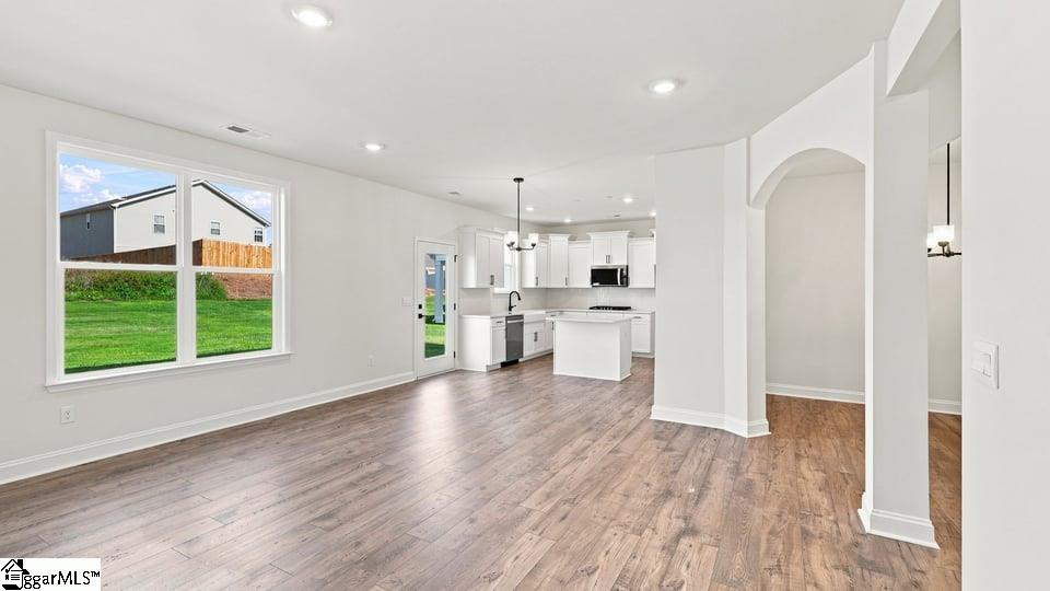 570 Woodcot Drive Property Photo 13