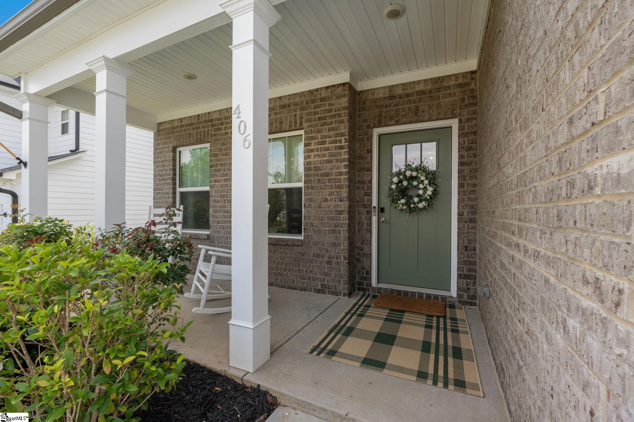 406 Grantleigh Court Property Photo 4
