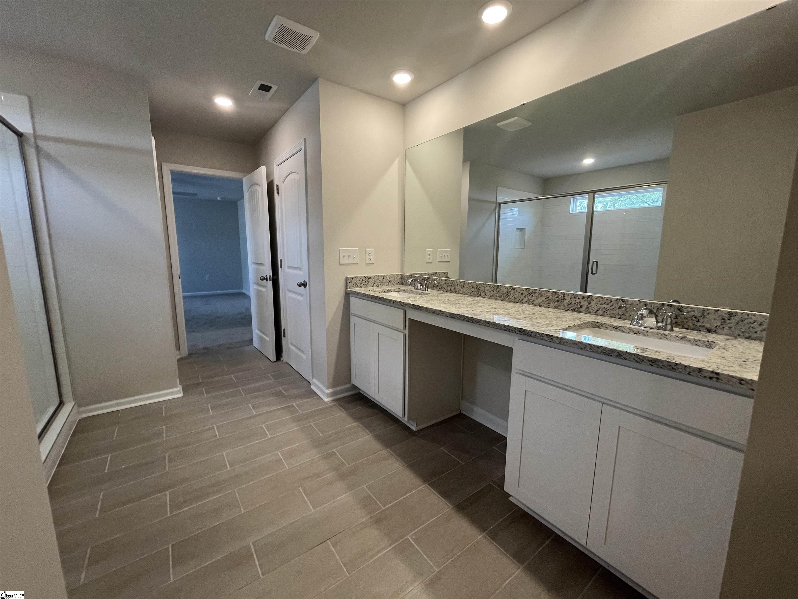 100 Juniper Valley Circle Property Photo 16