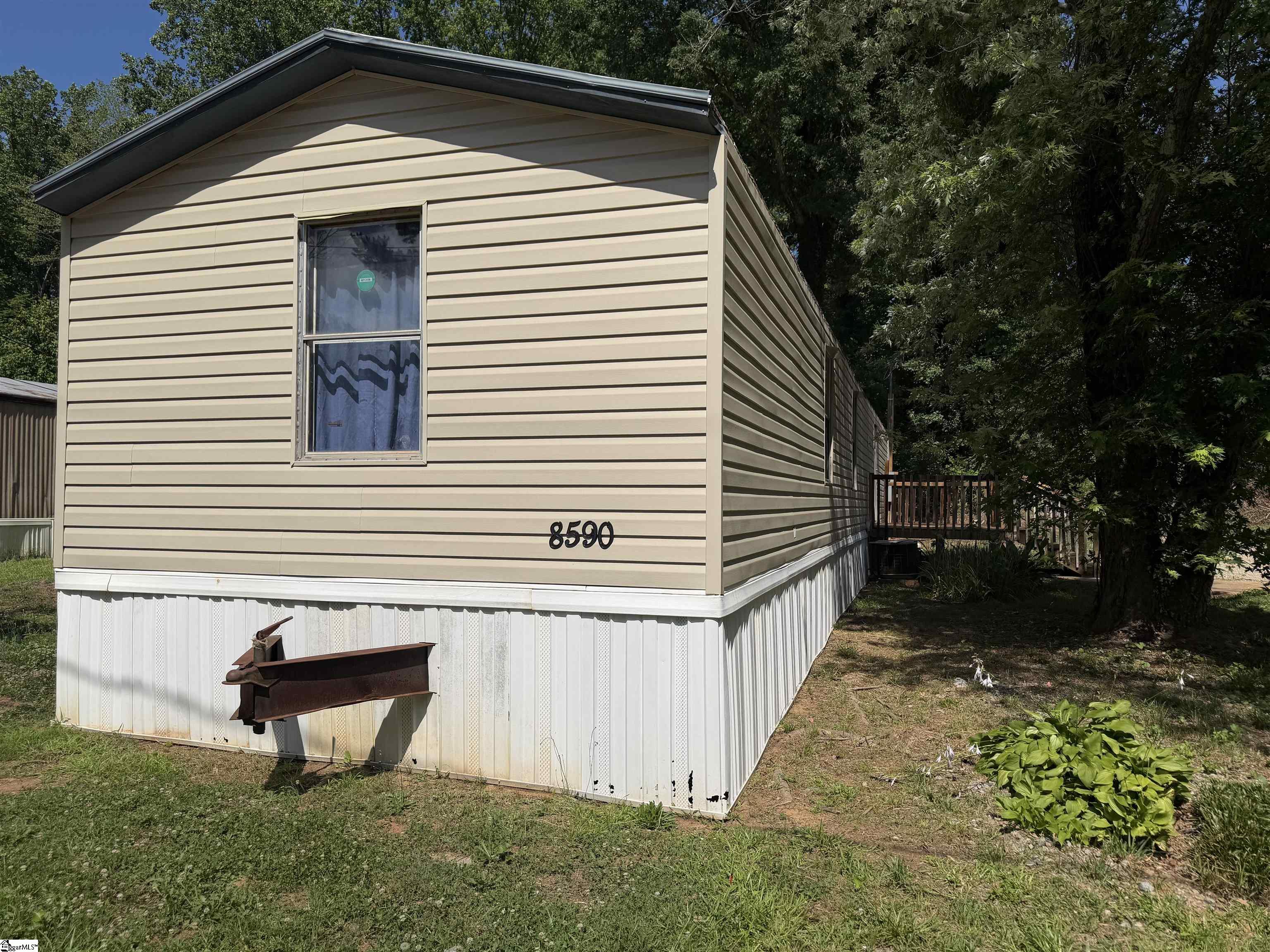 8590 Anchor Street Property Photo 2