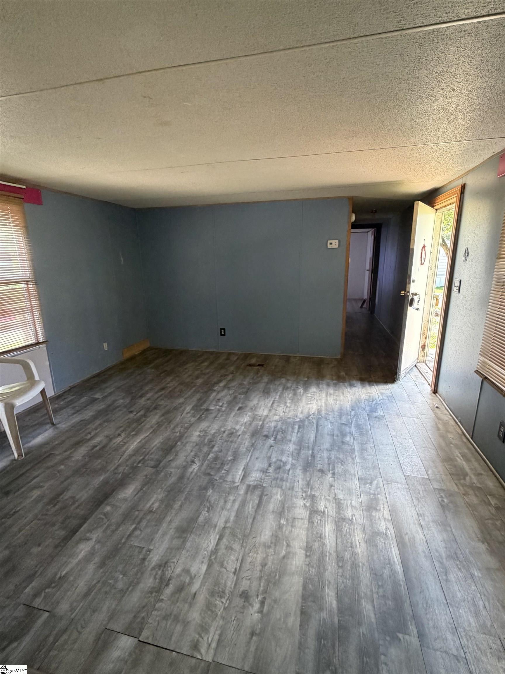 8590 Anchor Street Property Photo 4