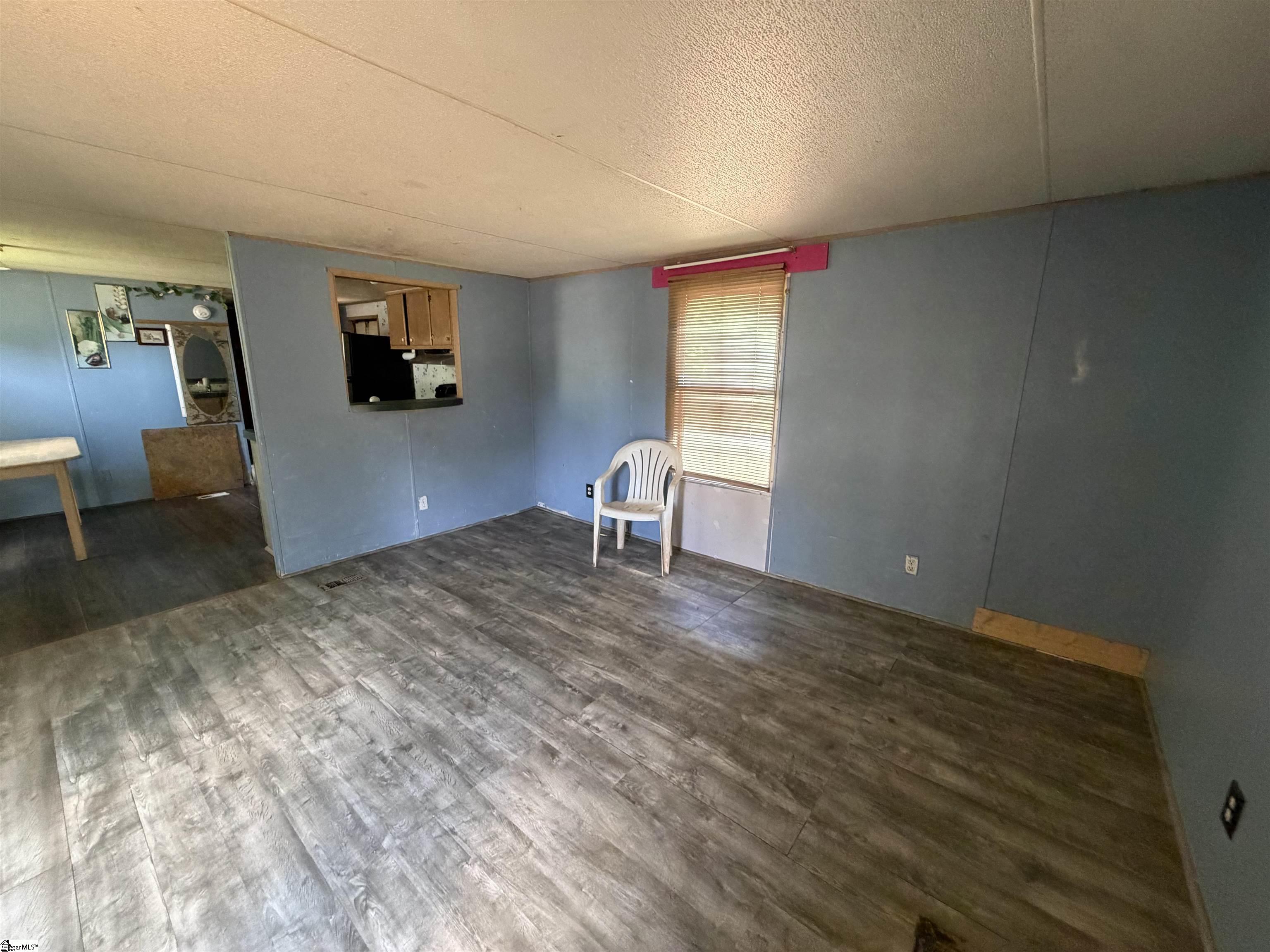 8590 Anchor Street Property Photo 5