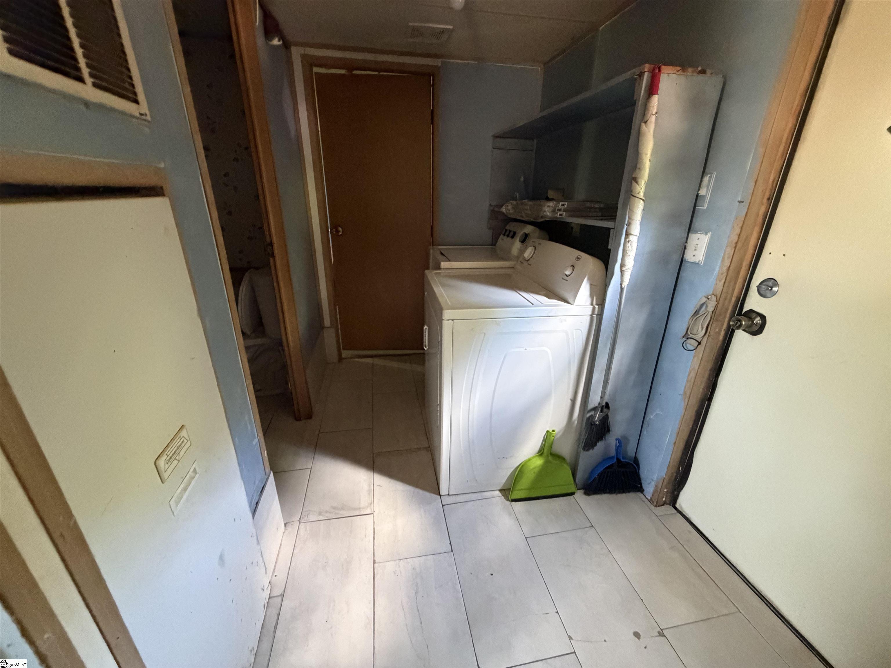 8590 Anchor Street Property Photo 17