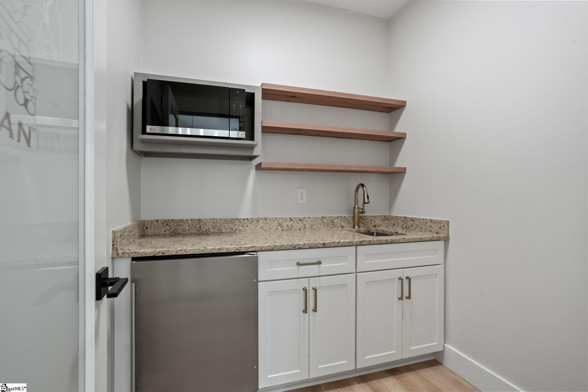 369 Pine Drive Property Photo 10