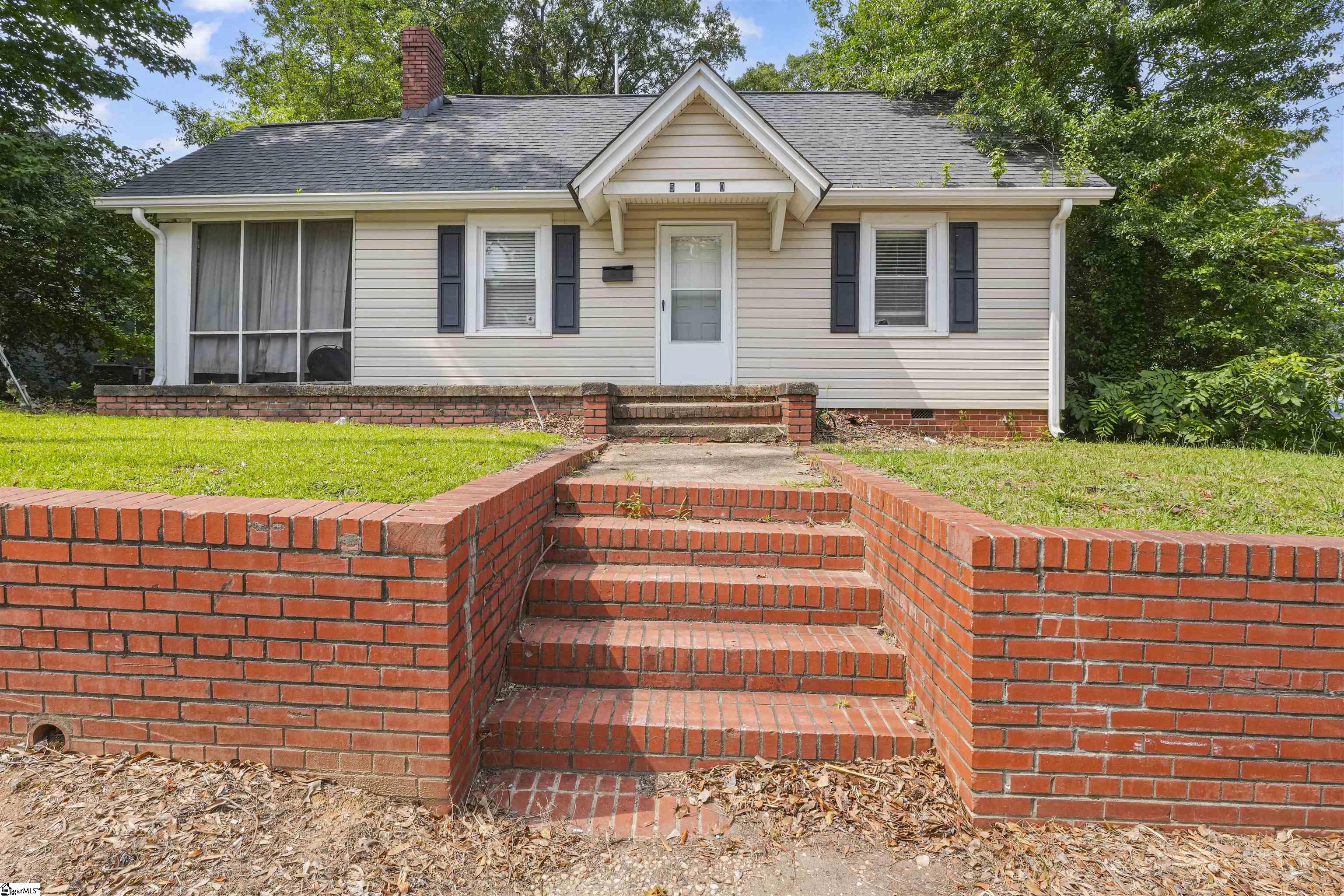 540 Union Street Property Photo 4