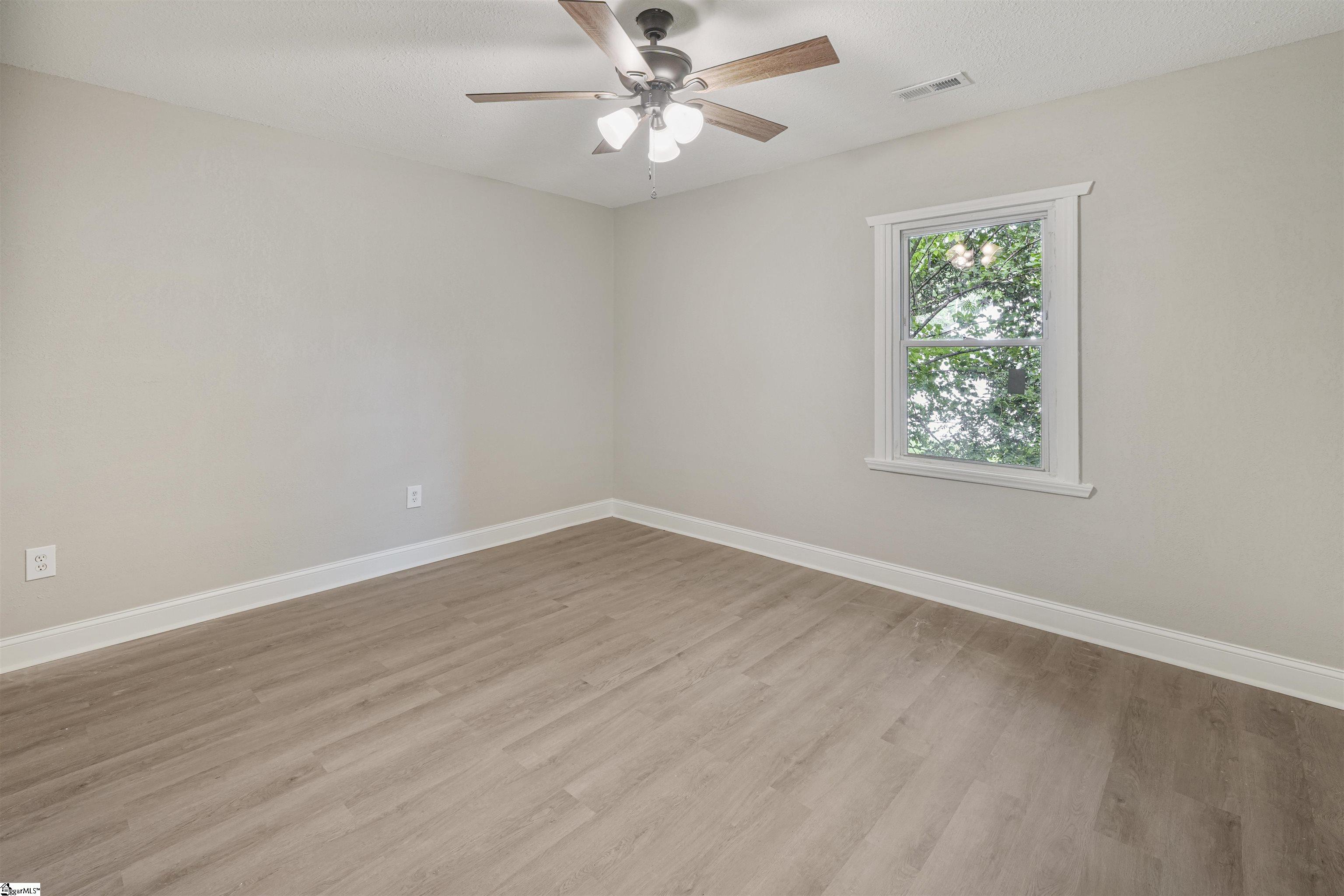 540 Union Street Property Photo 12