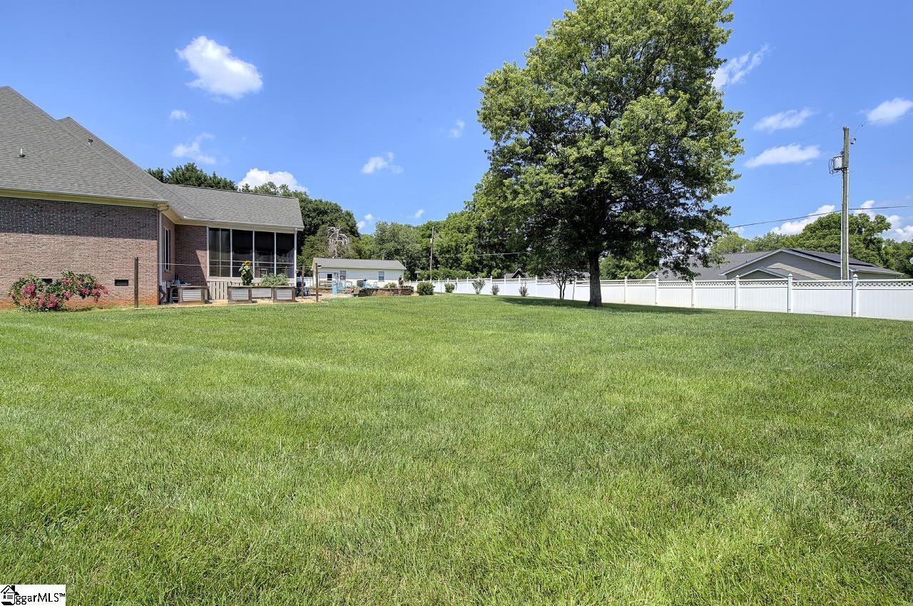 9 Montague Circle Property Photo 8