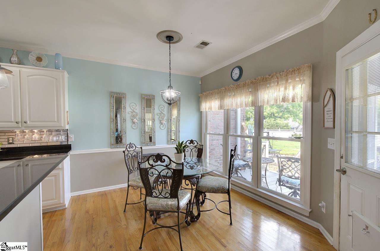 9 Montague Circle Property Photo 22