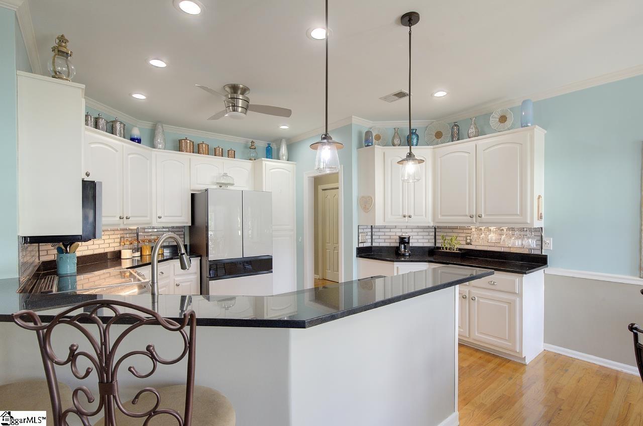 9 Montague Circle Property Photo 26