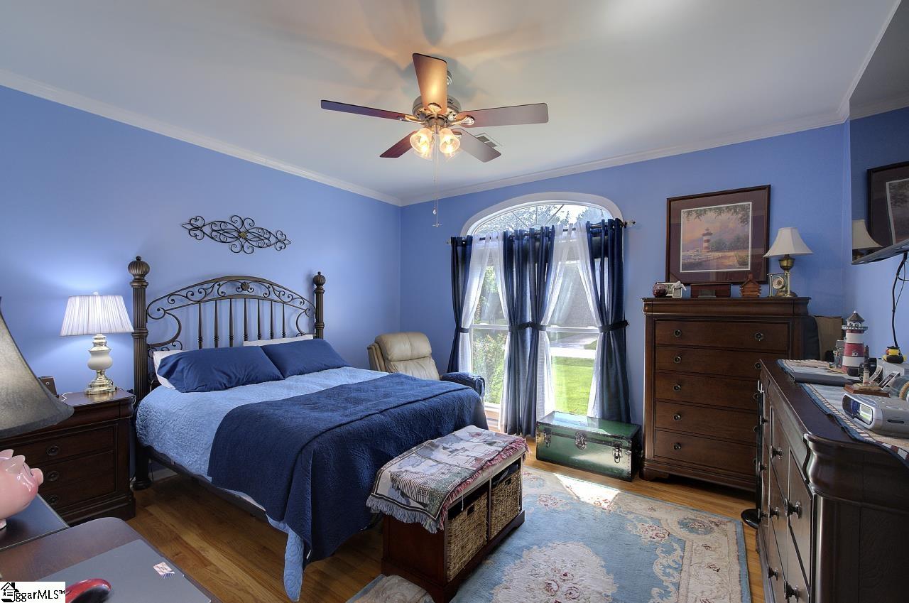 9 Montague Circle Property Photo 41