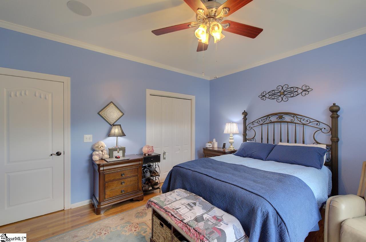 9 Montague Circle Property Photo 42