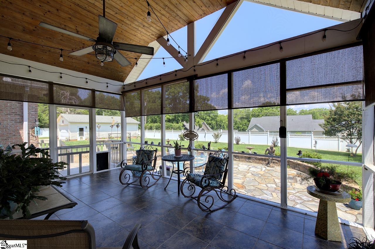 9 Montague Circle Property Photo 46