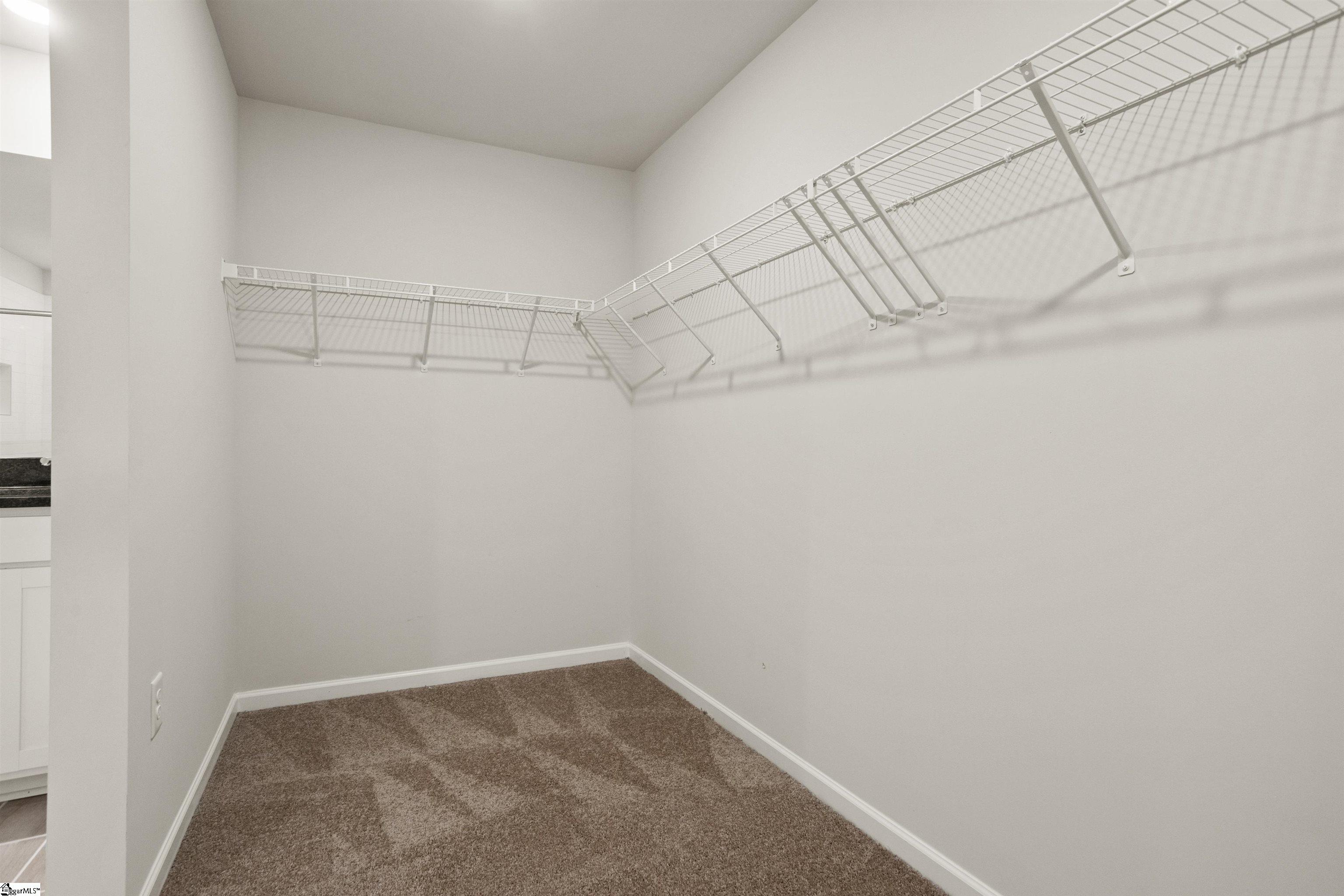 608 Silver Fir Street Property Photo 6