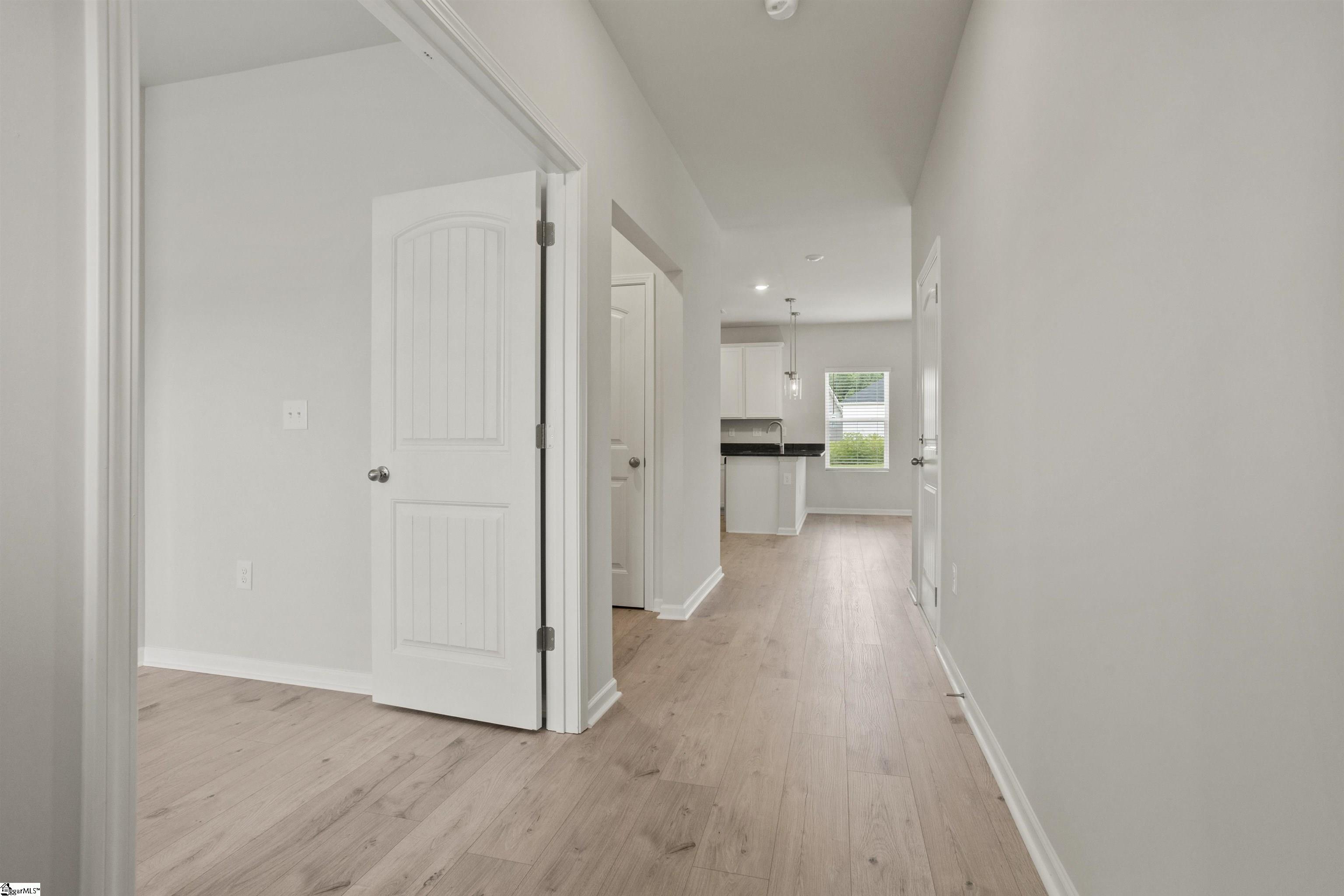 608 Silver Fir Street Property Photo 7