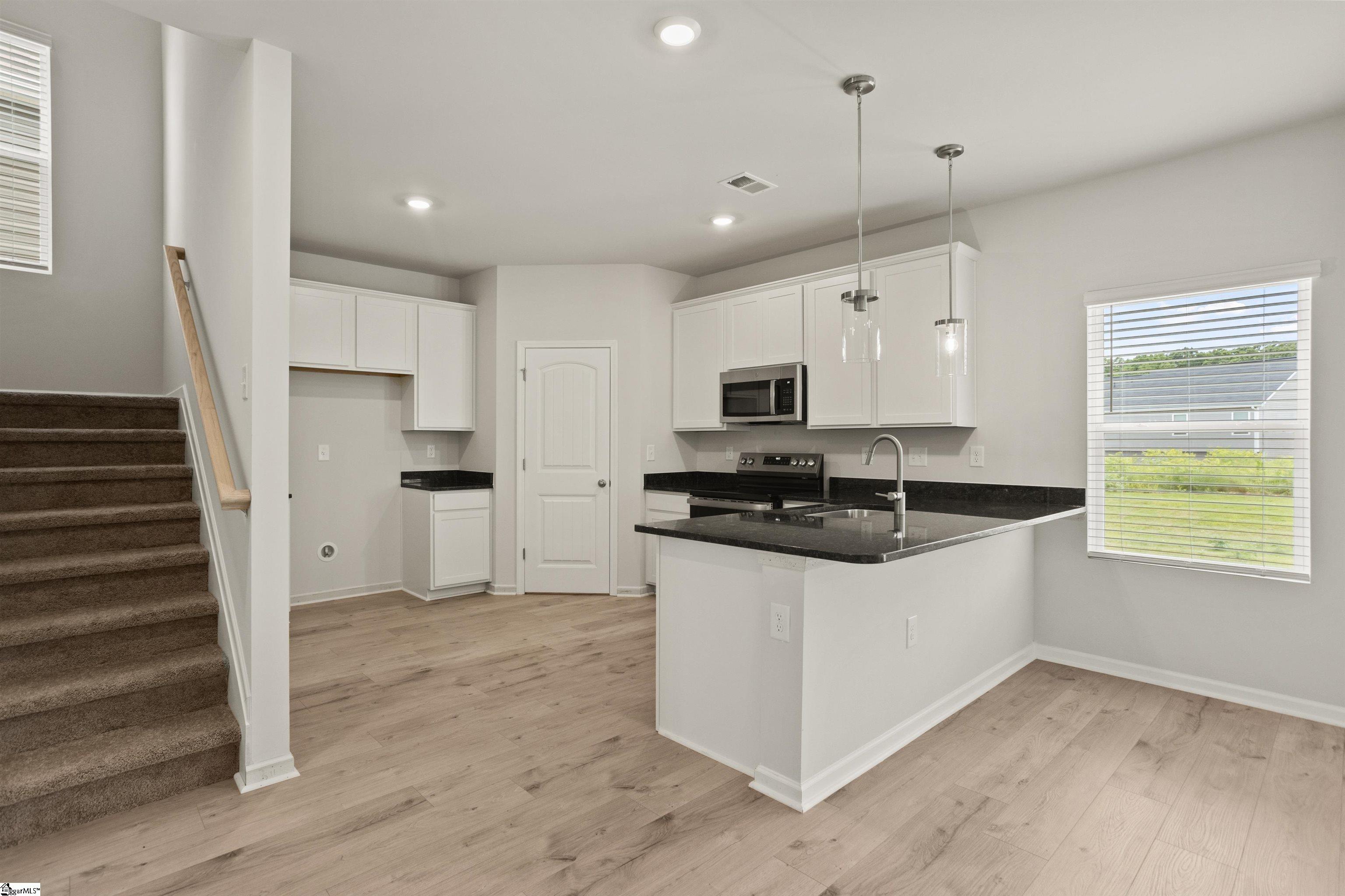 608 Silver Fir Street Property Photo 12