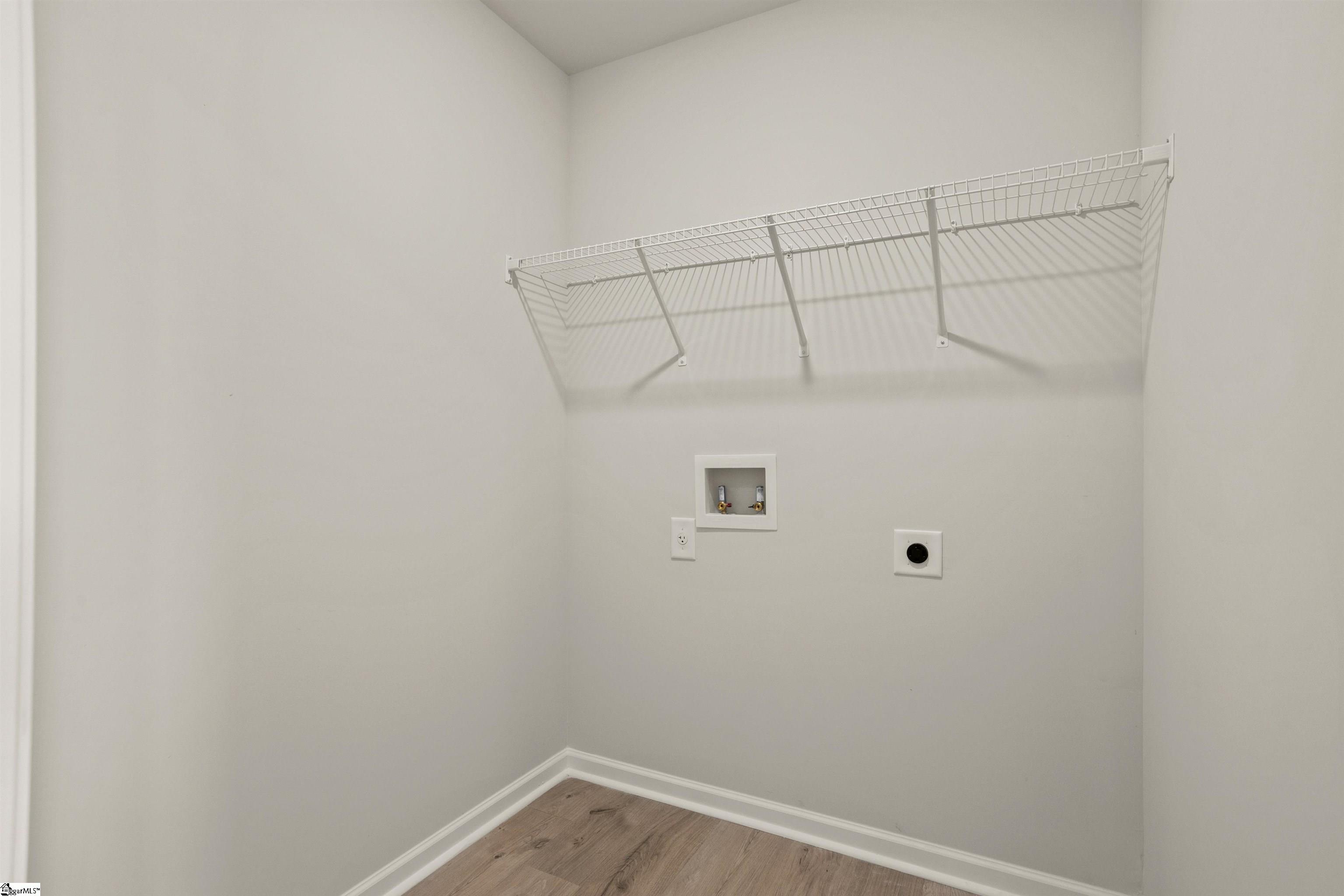 608 Silver Fir Street Property Photo 24