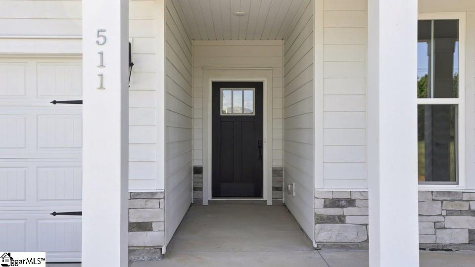 511 Frobisher Drive Property Photo 3