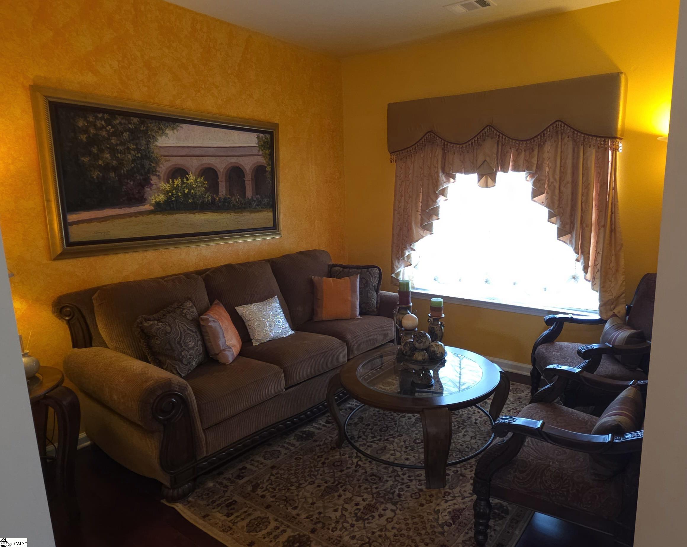 1596232 Property Photo 7