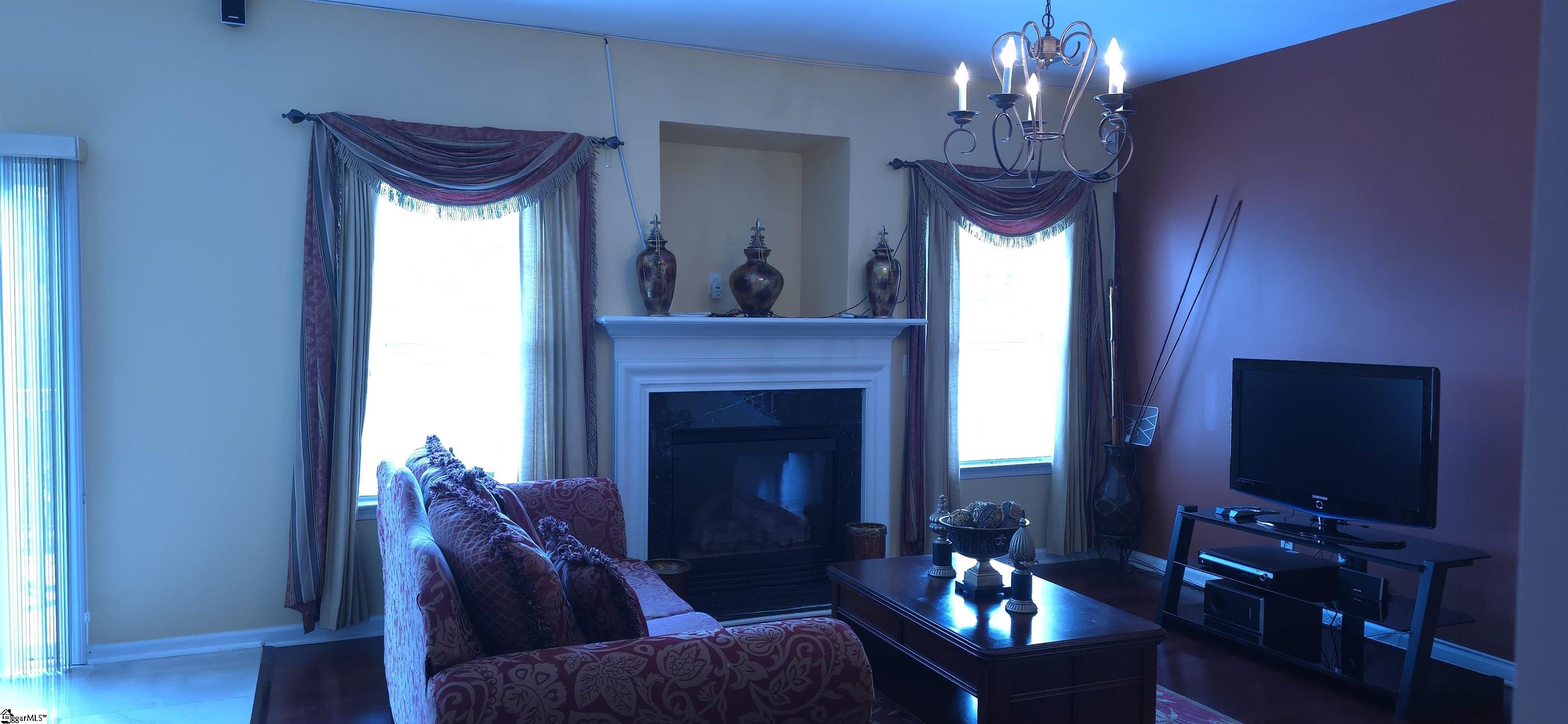1596232 Property Photo 12