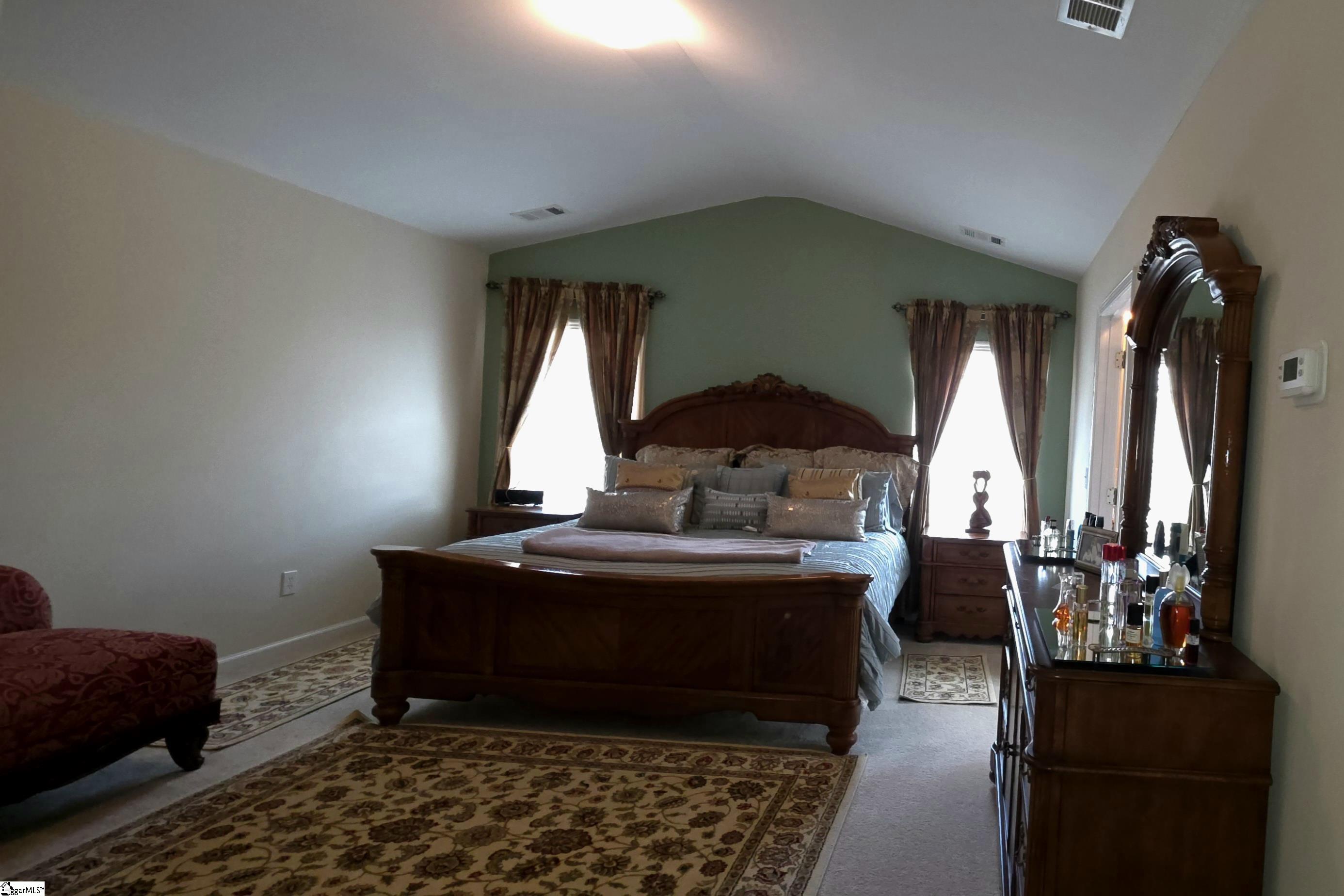 1596232 Property Photo 19