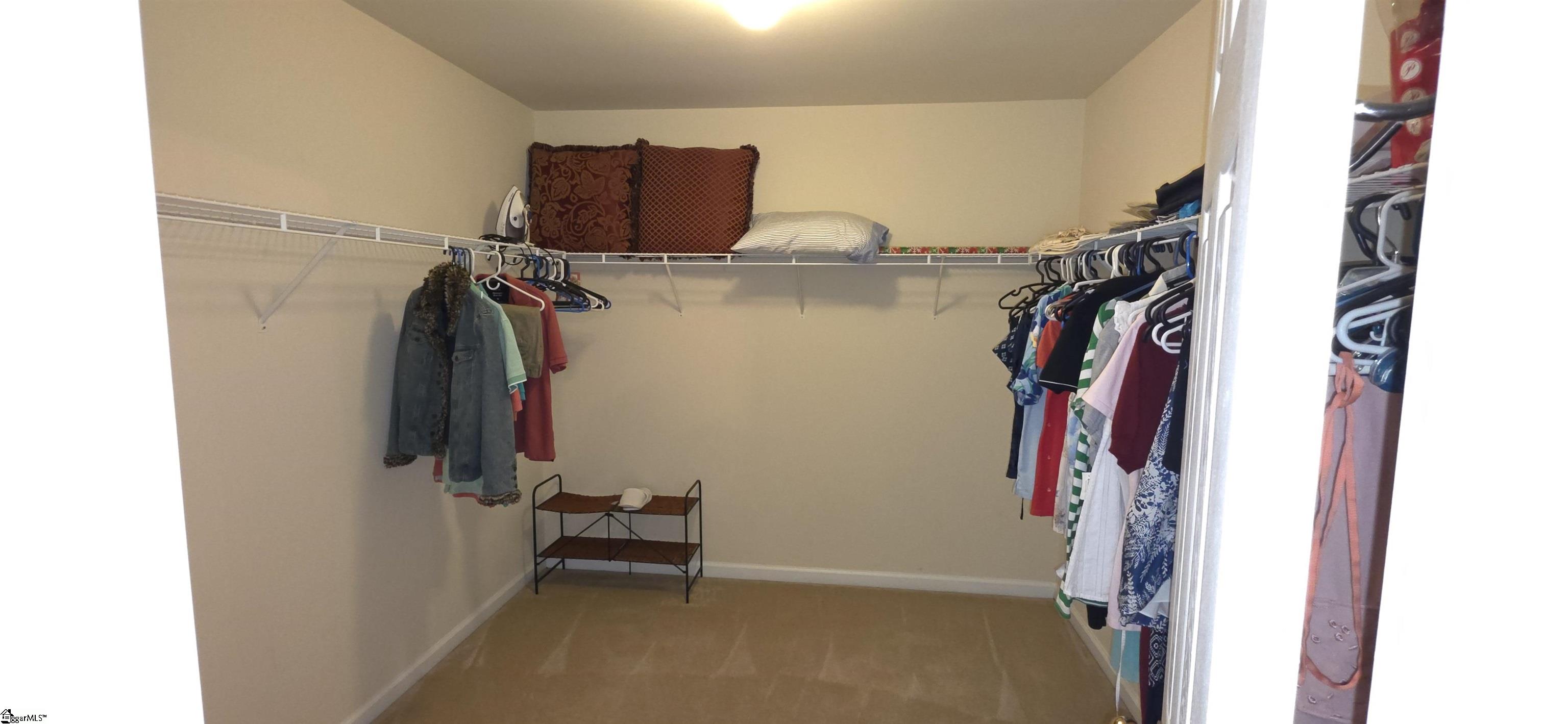 1596232 Property Photo 25
