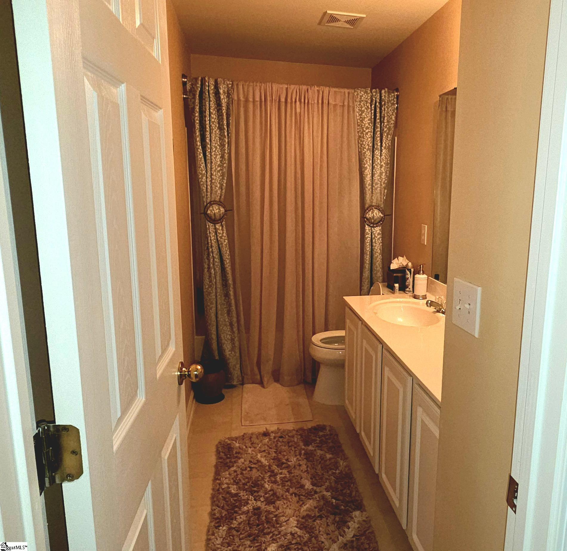 1596232 Property Photo 29