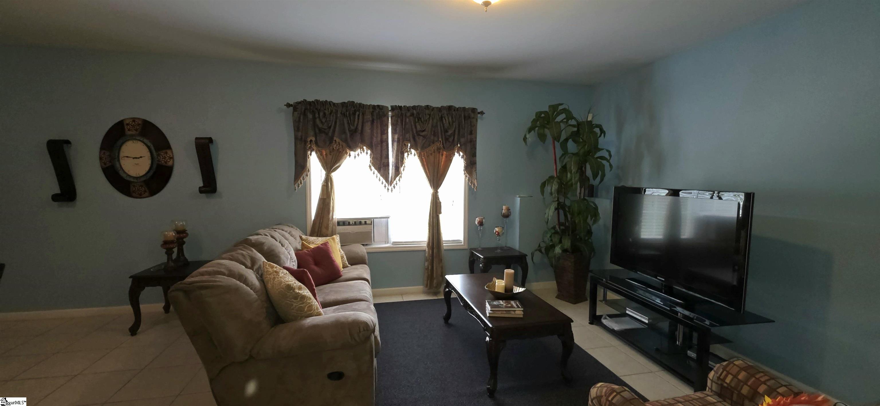 1596232 Property Photo 32