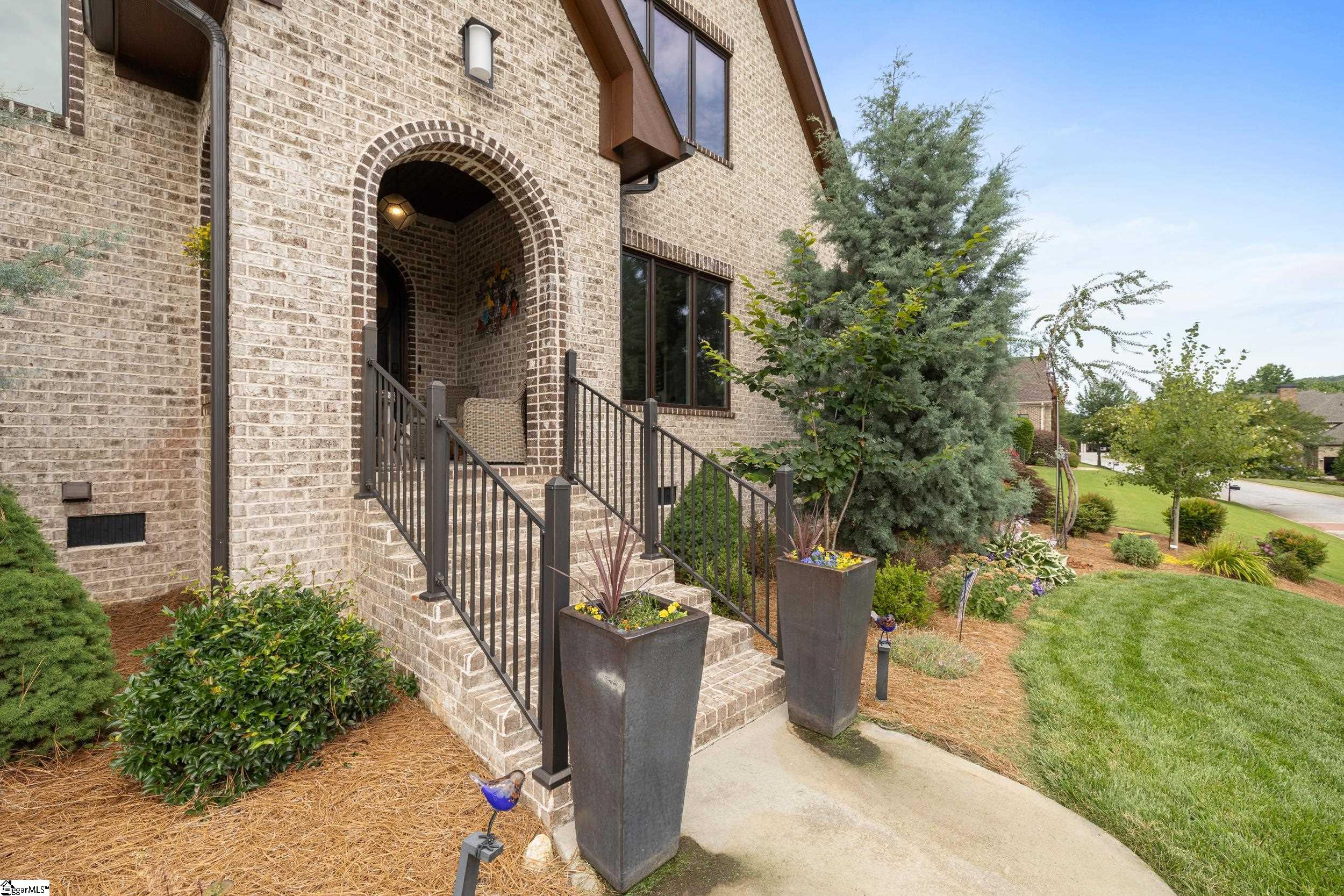 112 Gascony Drive Property Photo 2